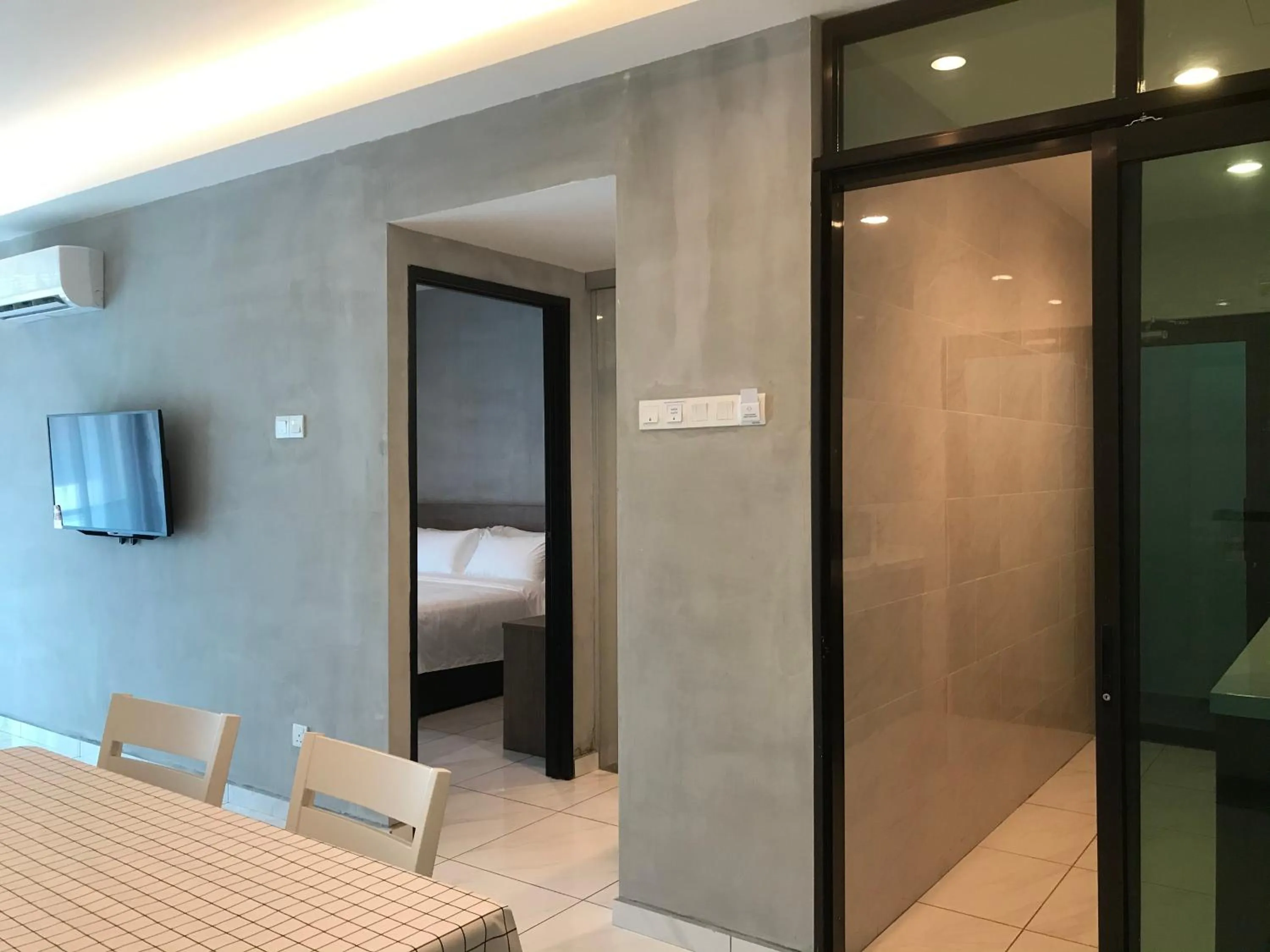 Kitchen or kitchenette, Bed in Dandelion Inn