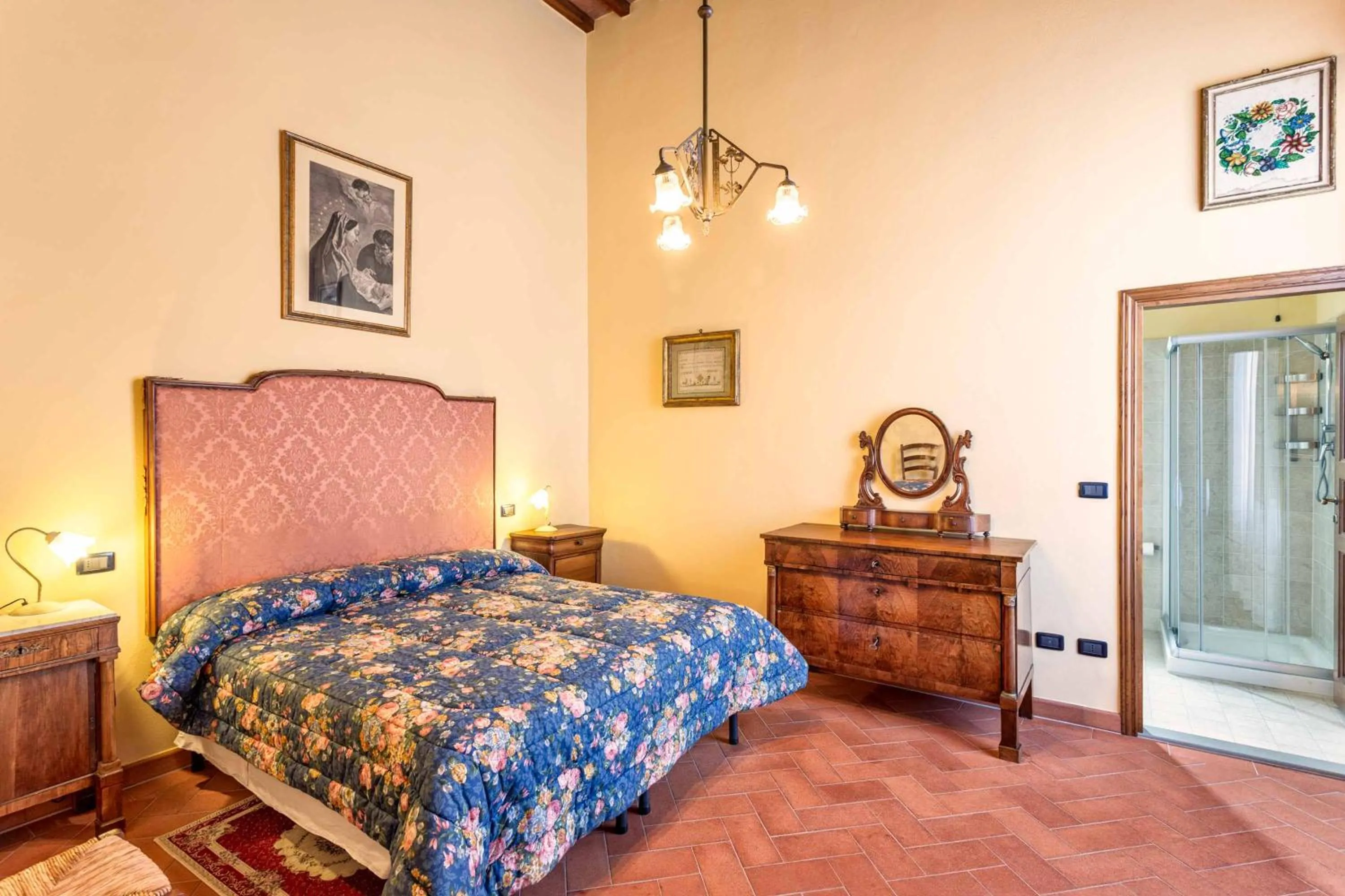Bedroom, Bed in Villa Graziani