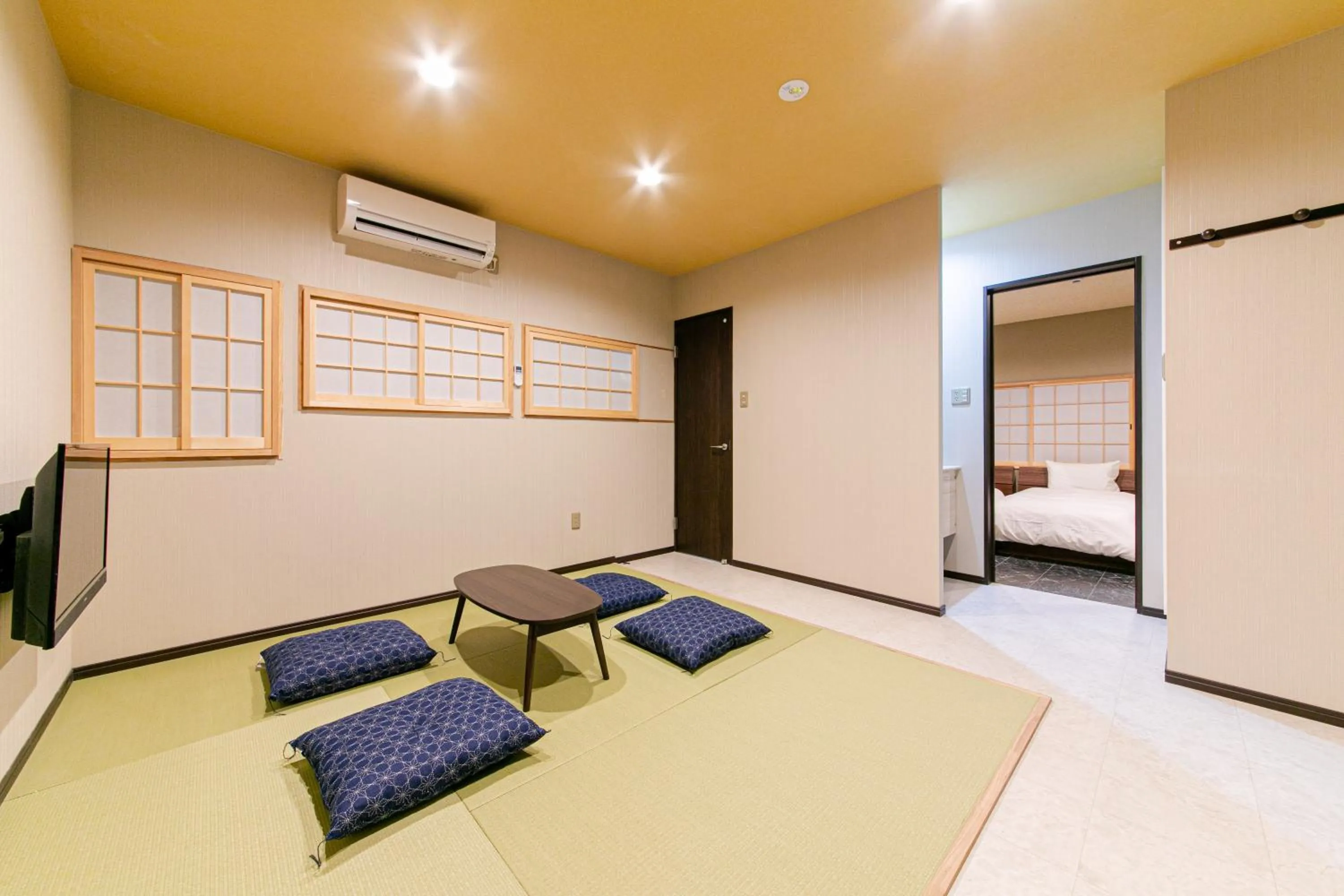 Living room, Bed in Wa no Kaede