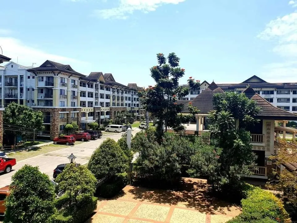 ONE OASIS B2 back of SM MALL free pool wifi