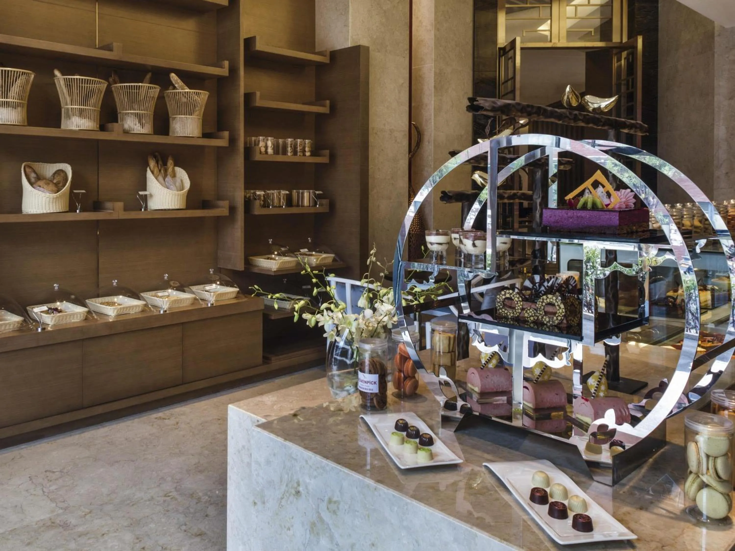 Restaurant/places to eat in Movenpick Hotel Enshi