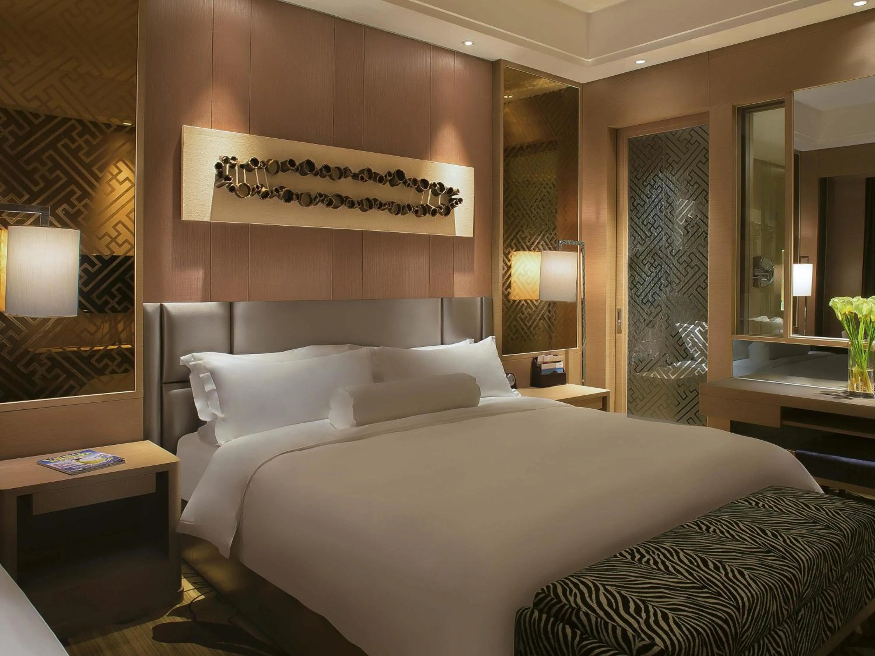 Bedroom, Bed in Movenpick Hotel Enshi