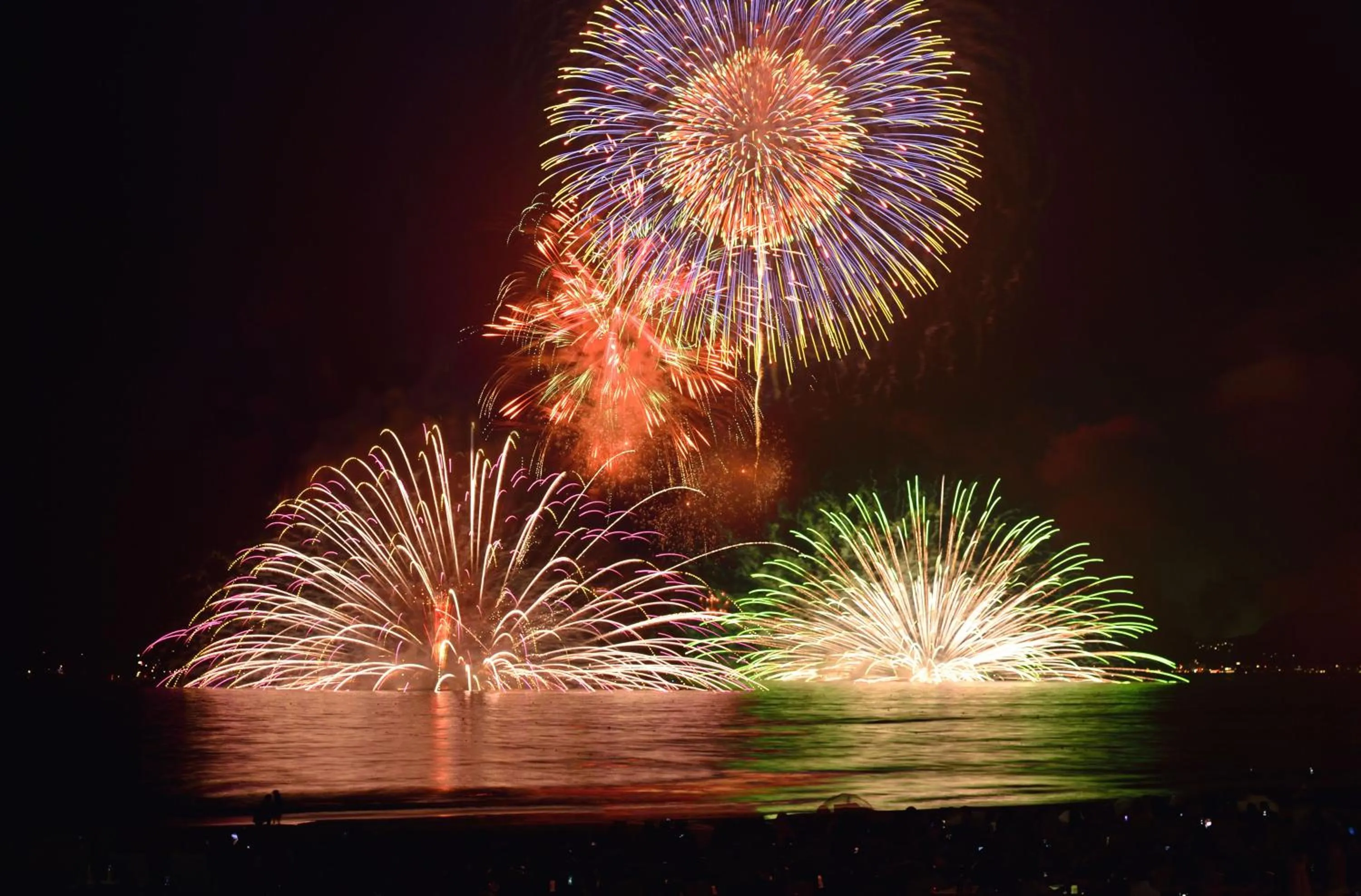 Evening entertainment in Enoshima Apartment Hotel