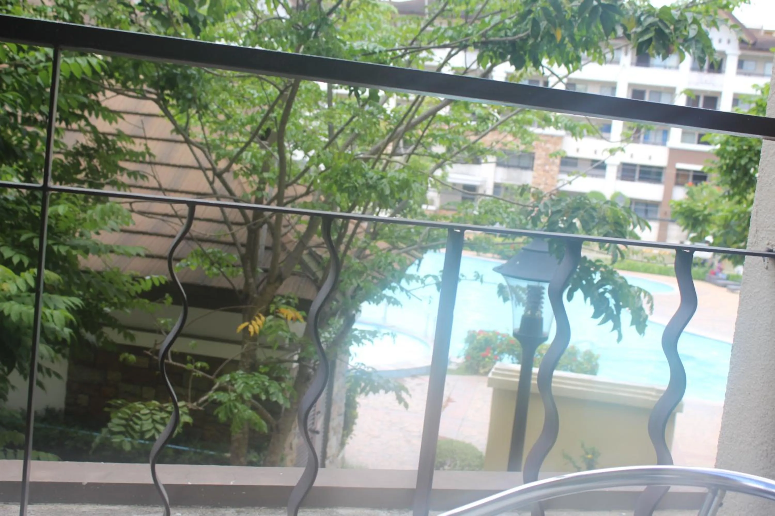 ONE OASIS B1 back of SM MALL, Free Pool Wifi