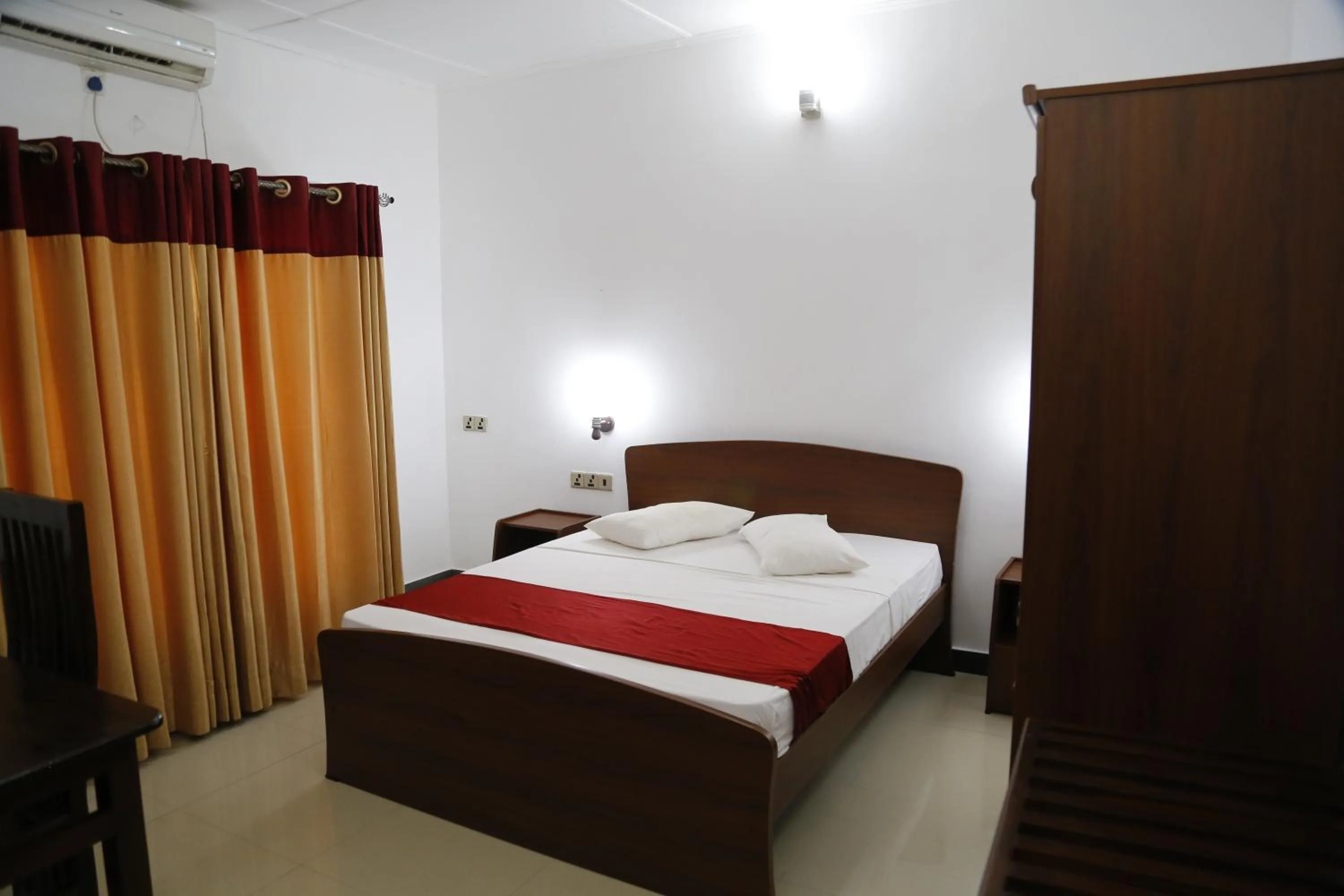 Photo of the whole room, Bed in Ananthi HOTELS