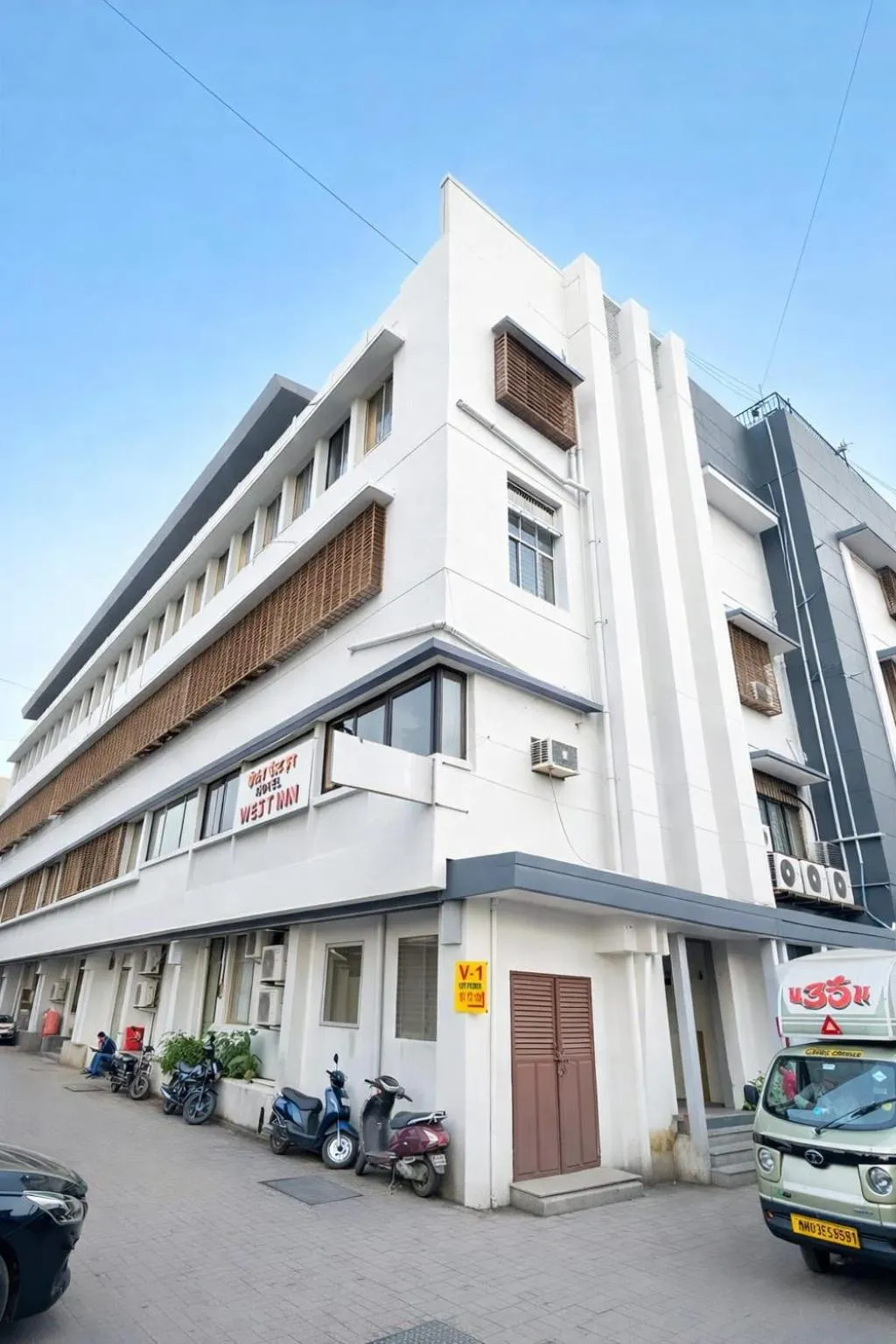 Property building in Hotel West Inn-Near Mumbai International Airport