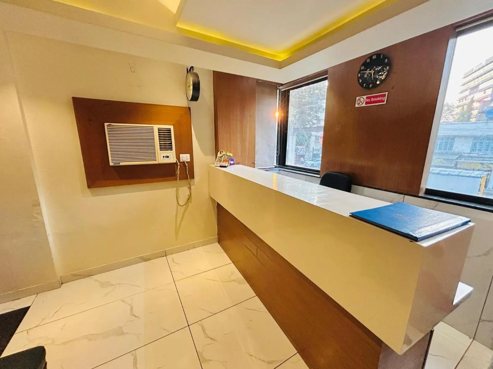 Facade/entrance in Hotel West Inn-Near Mumbai International Airport