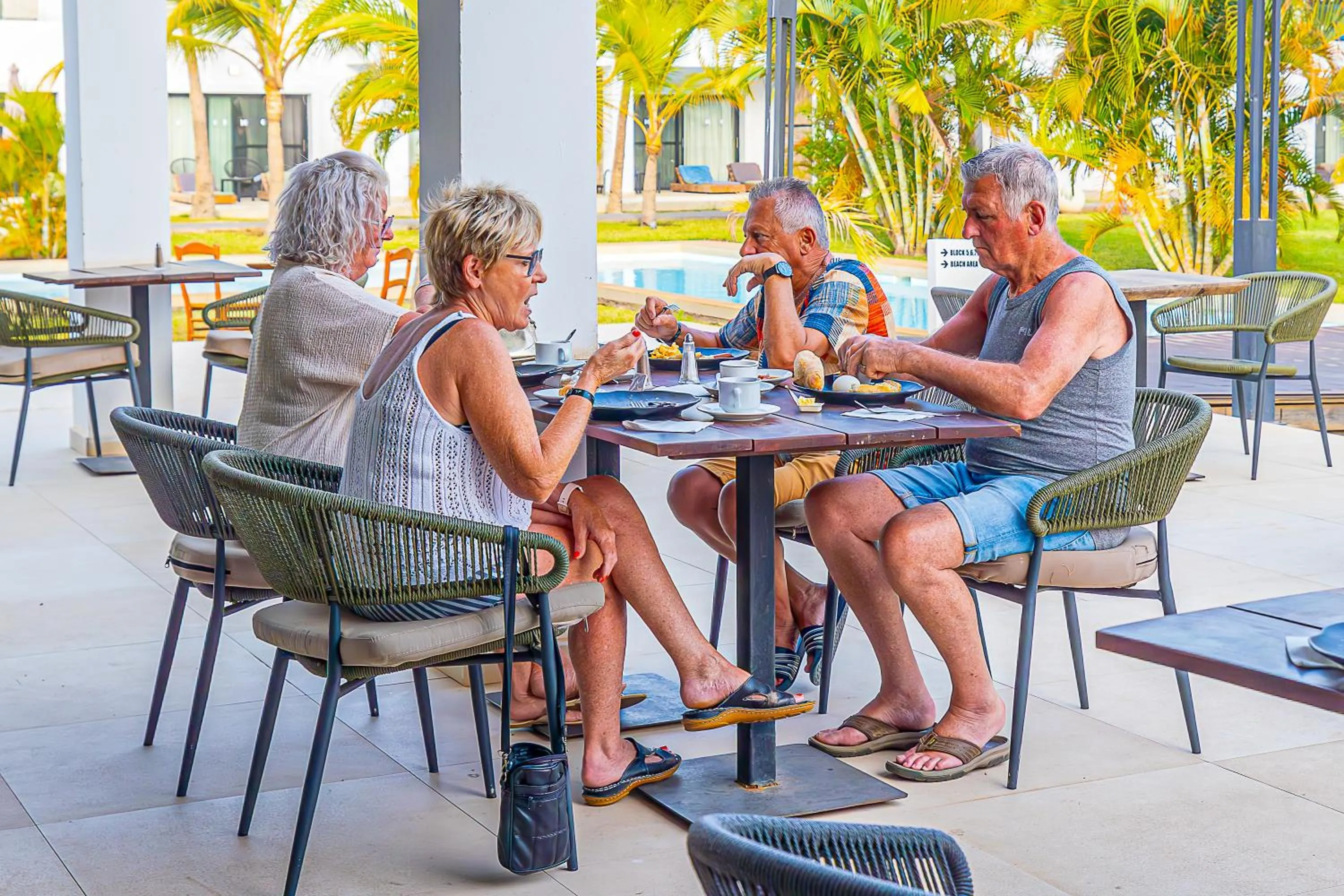 Restaurant/places to eat in Kalimba Beach Resort