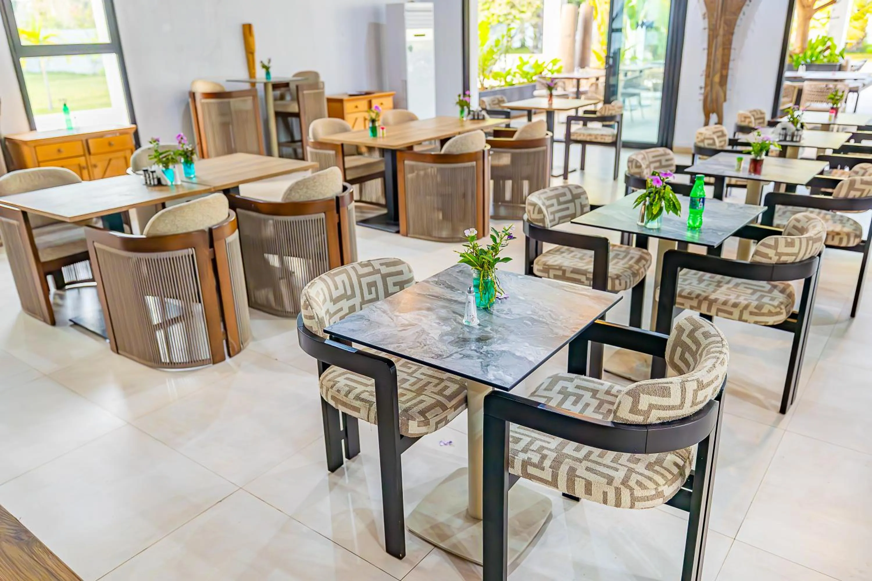 Restaurant/places to eat in Kalimba Beach Resort