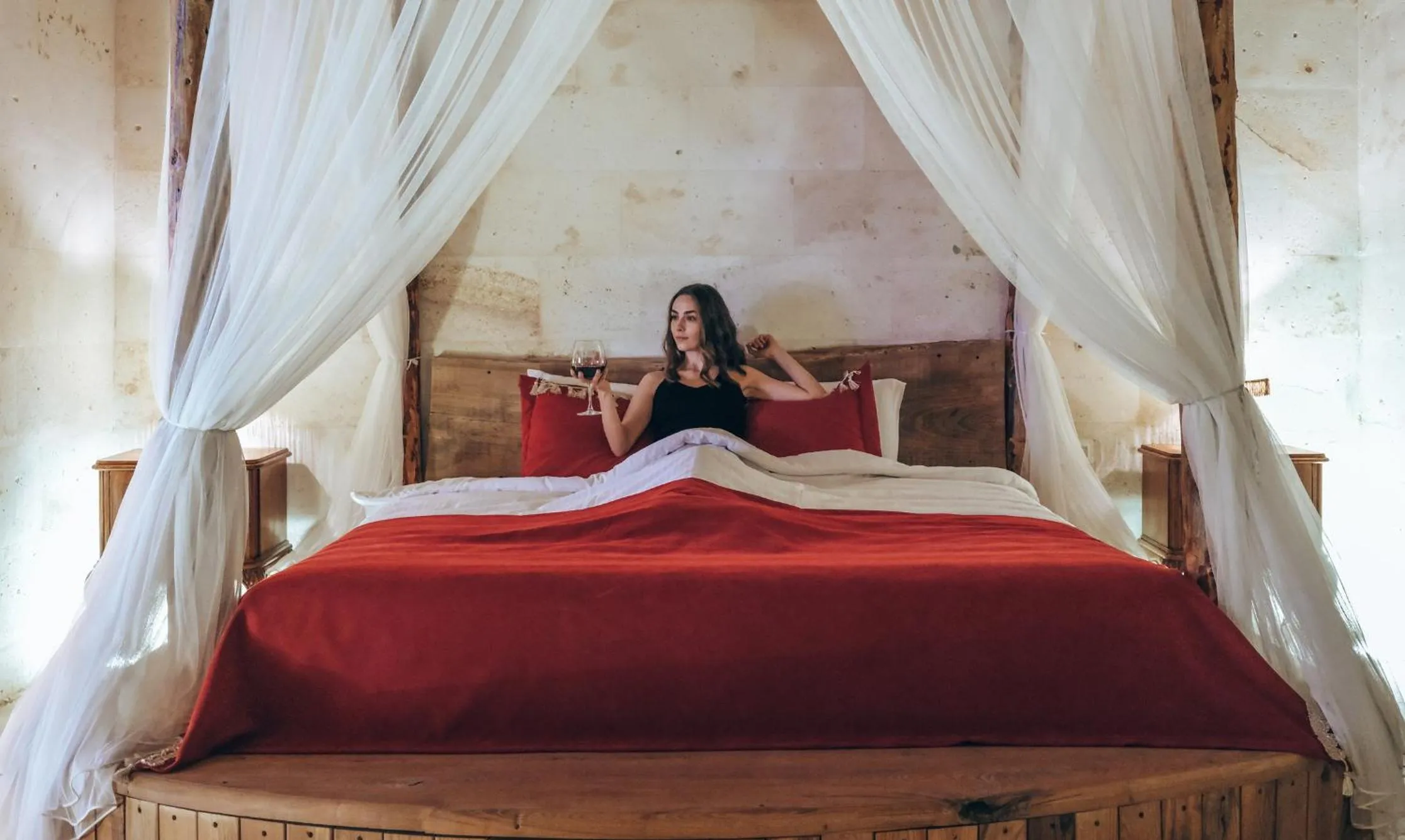 Bedroom in Kalsedon Cave Suites