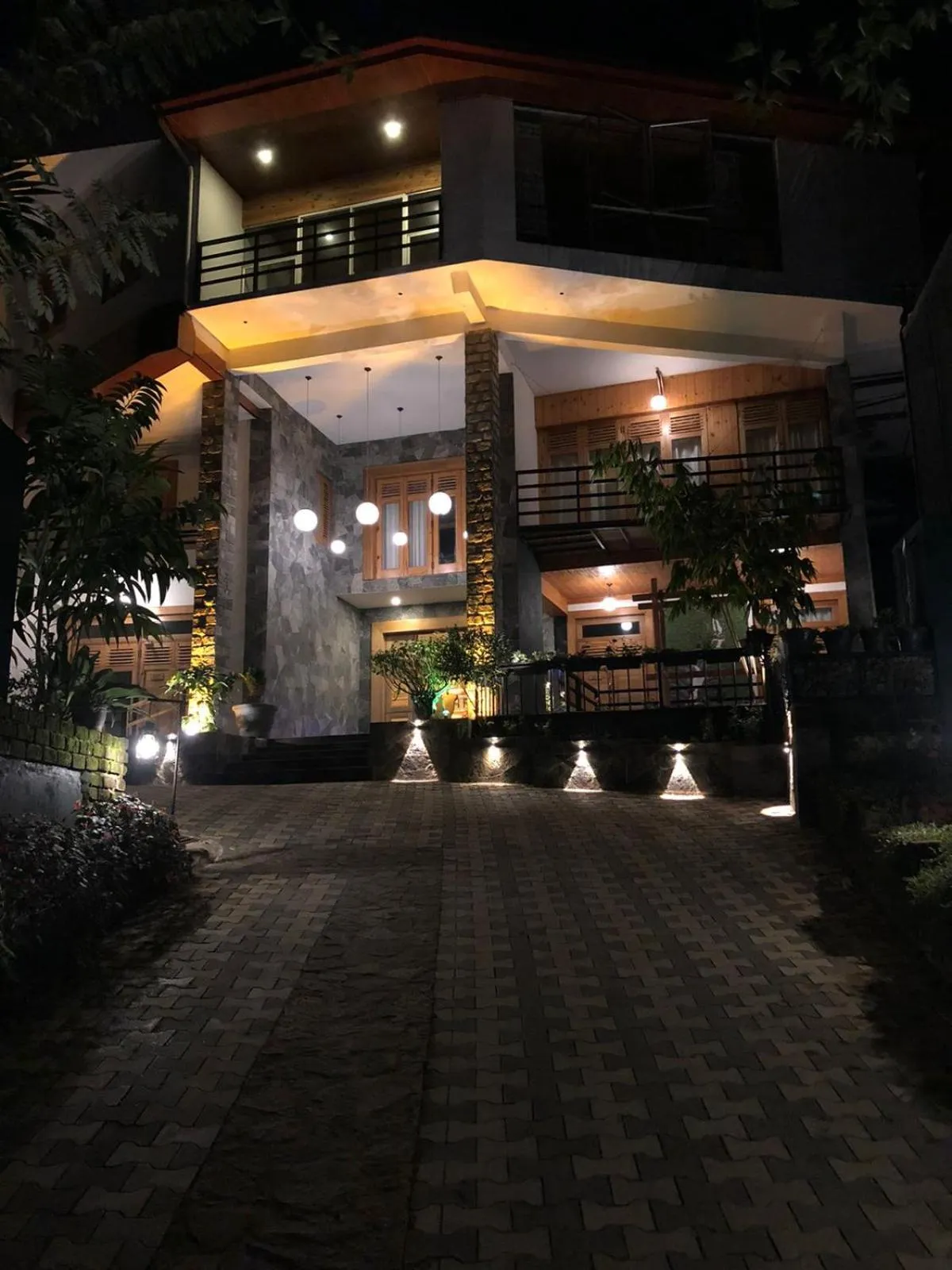 Night in 3 Arch Resort Ella