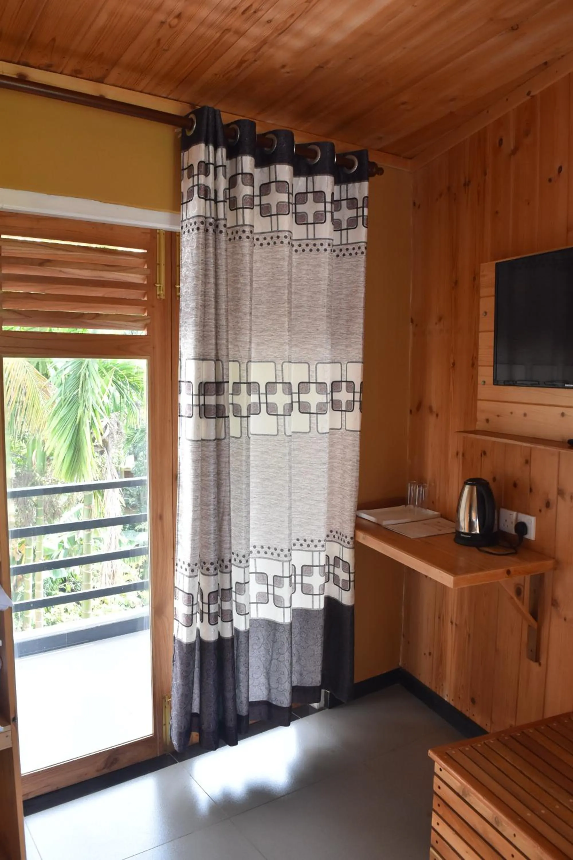 Coffee/tea facilities in 3 Arch Resort Ella