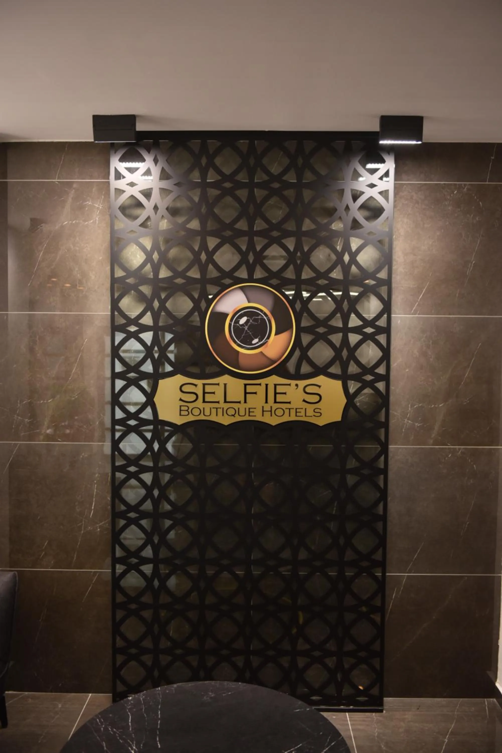Selfie's Boutique Hotel