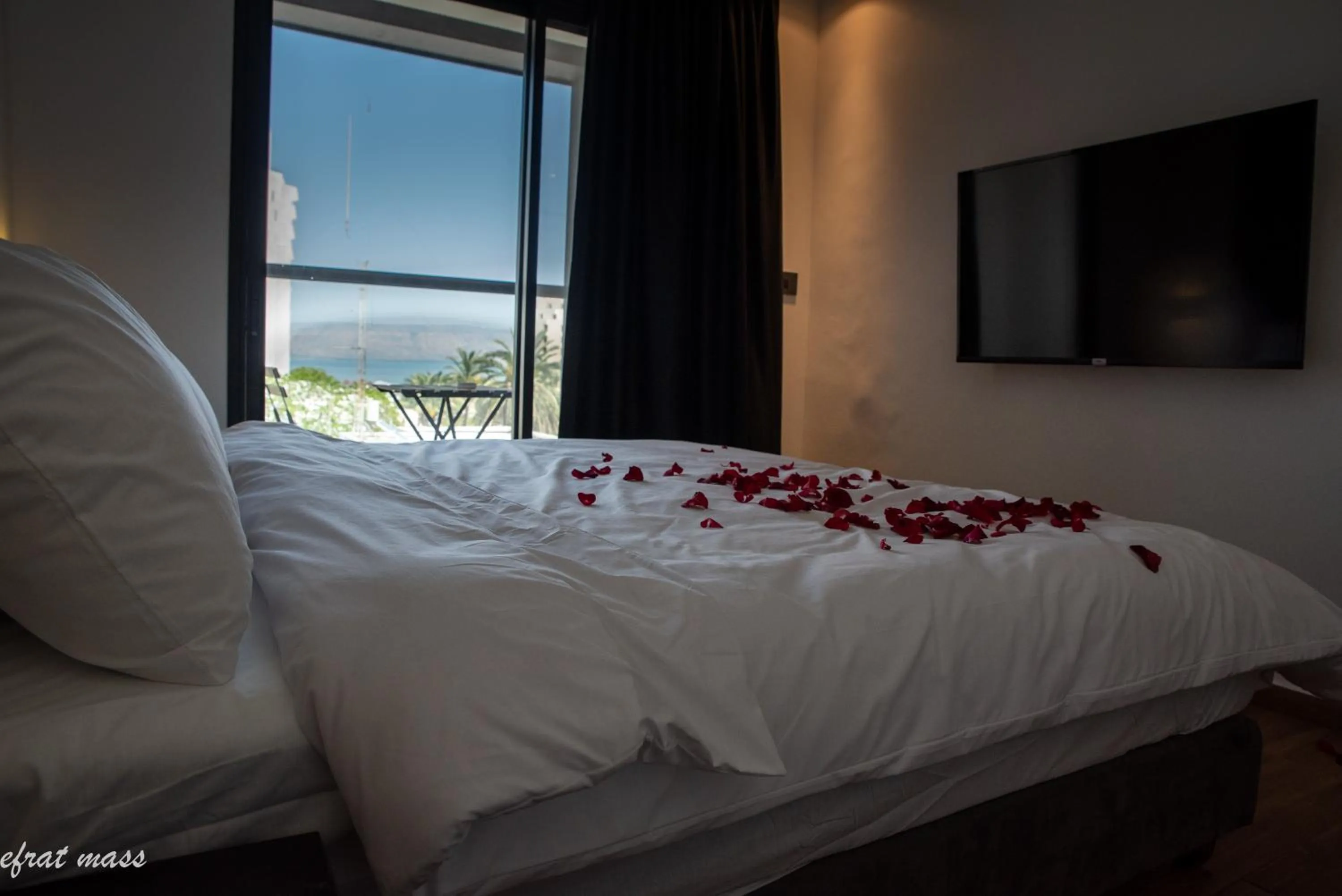 Bed in Selfie's Boutique Hotel