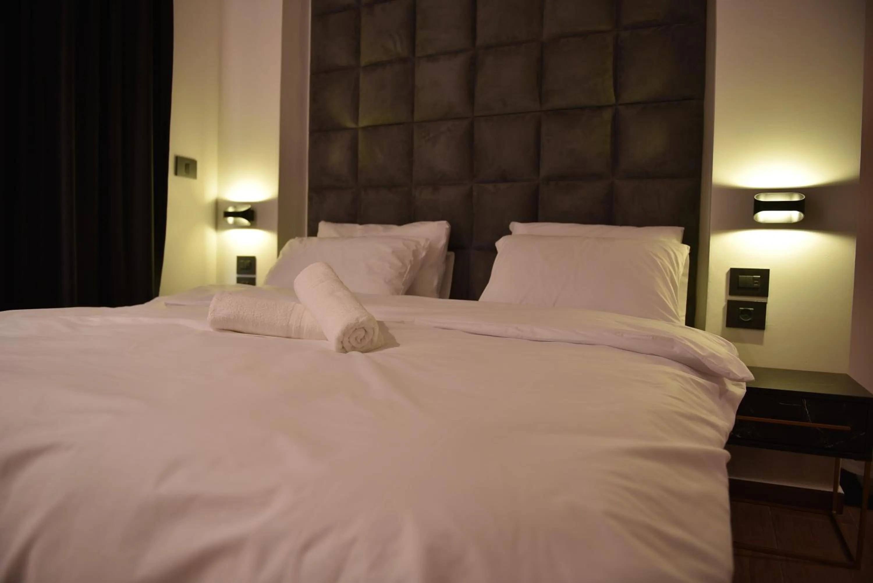 Bed in Selfie's Boutique Hotel