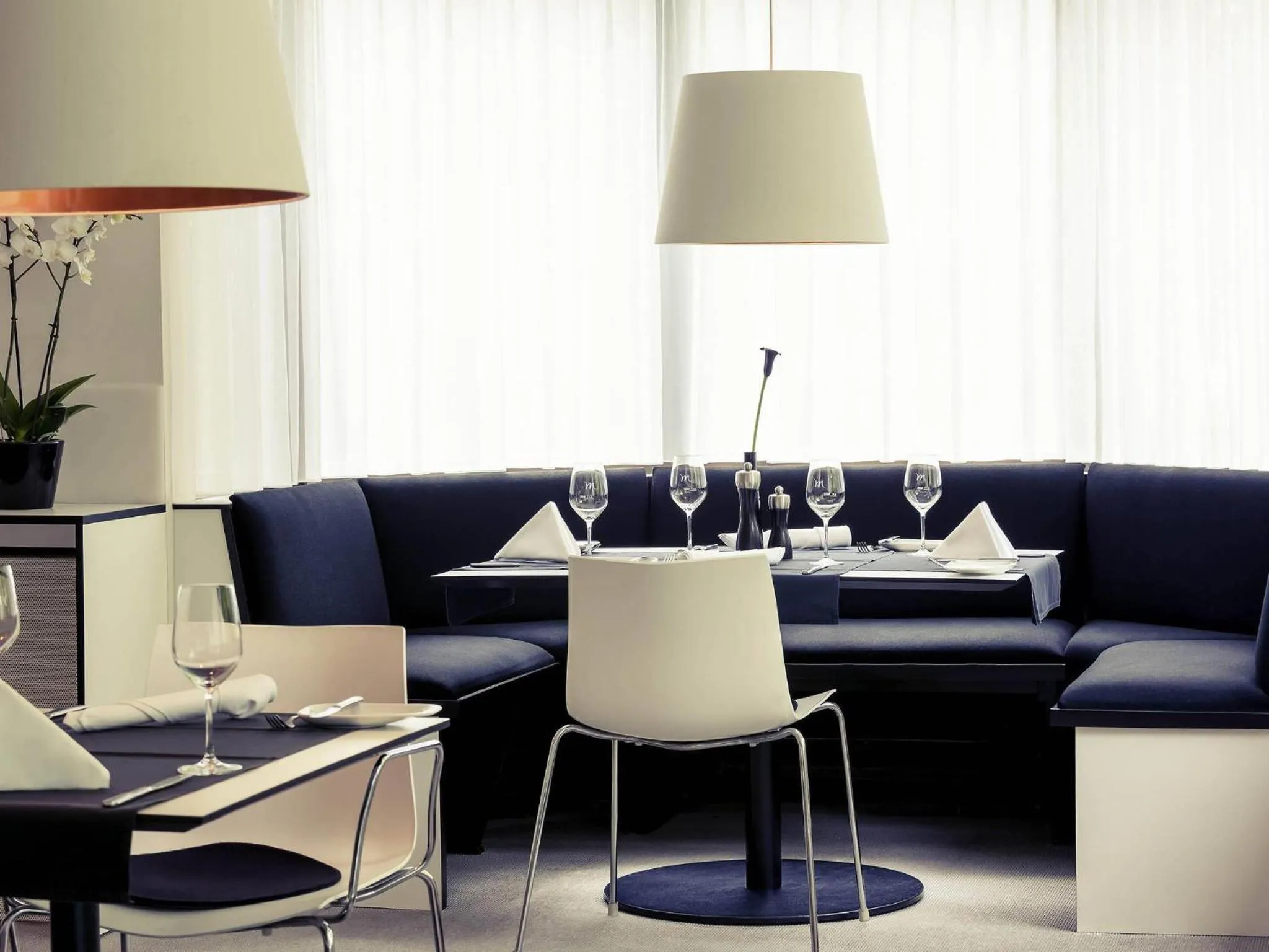 Restaurant/places to eat in Congress Hotel Mercure Nürnberg an der Messe