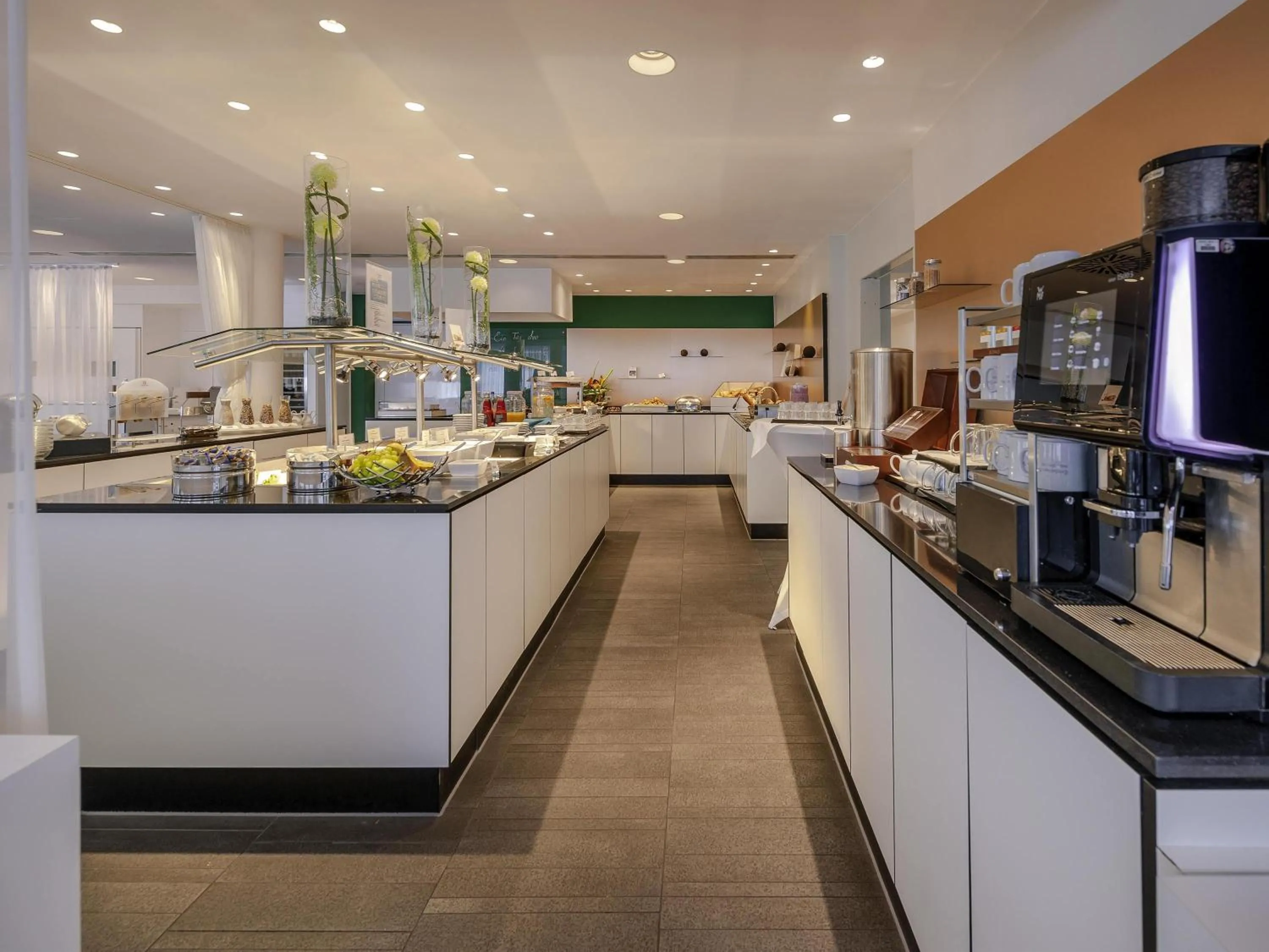 Breakfast in Congress Hotel Mercure Nürnberg an der Messe