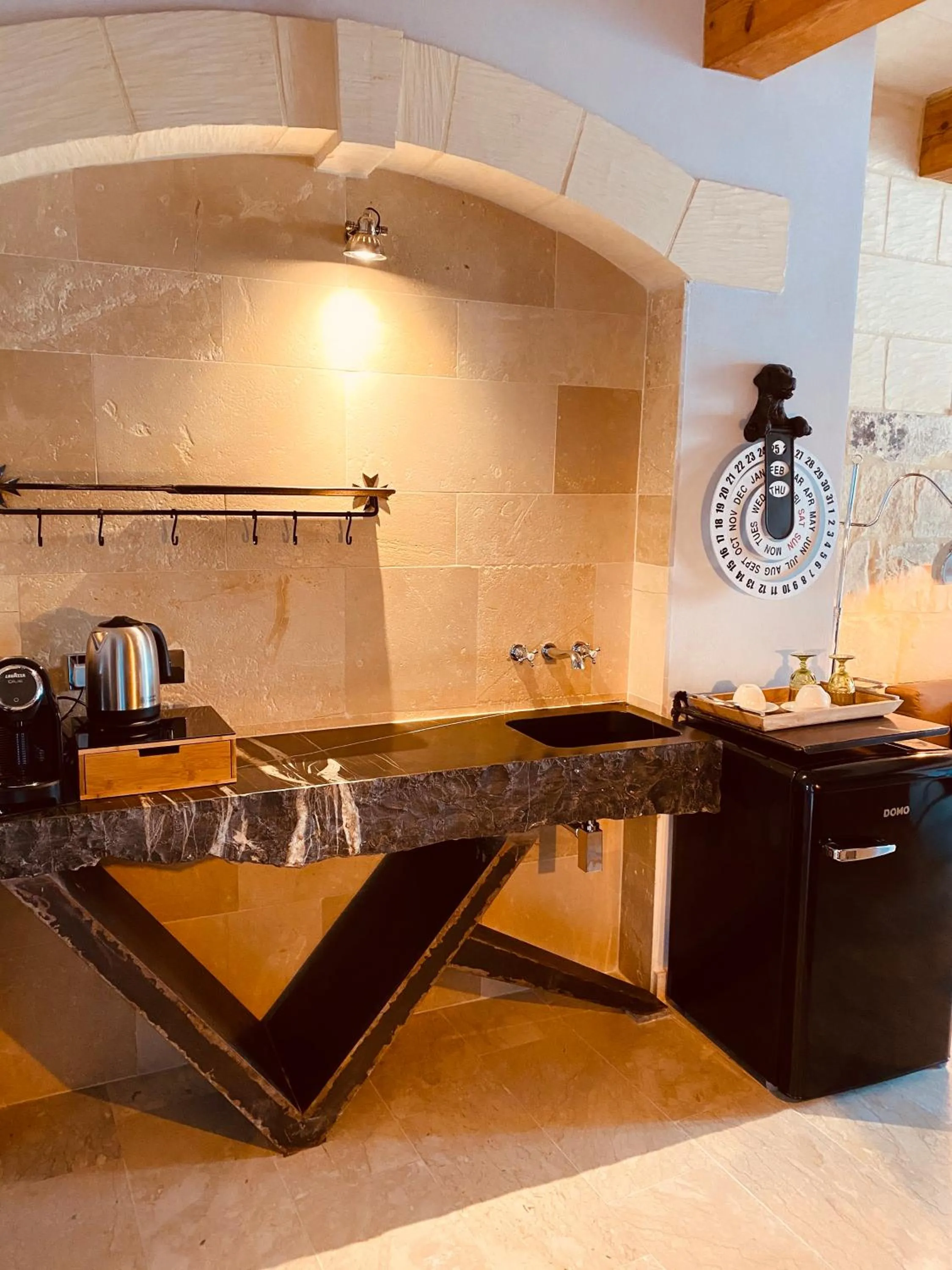 Coffee/tea facilities in Lulu Boutique Hotel