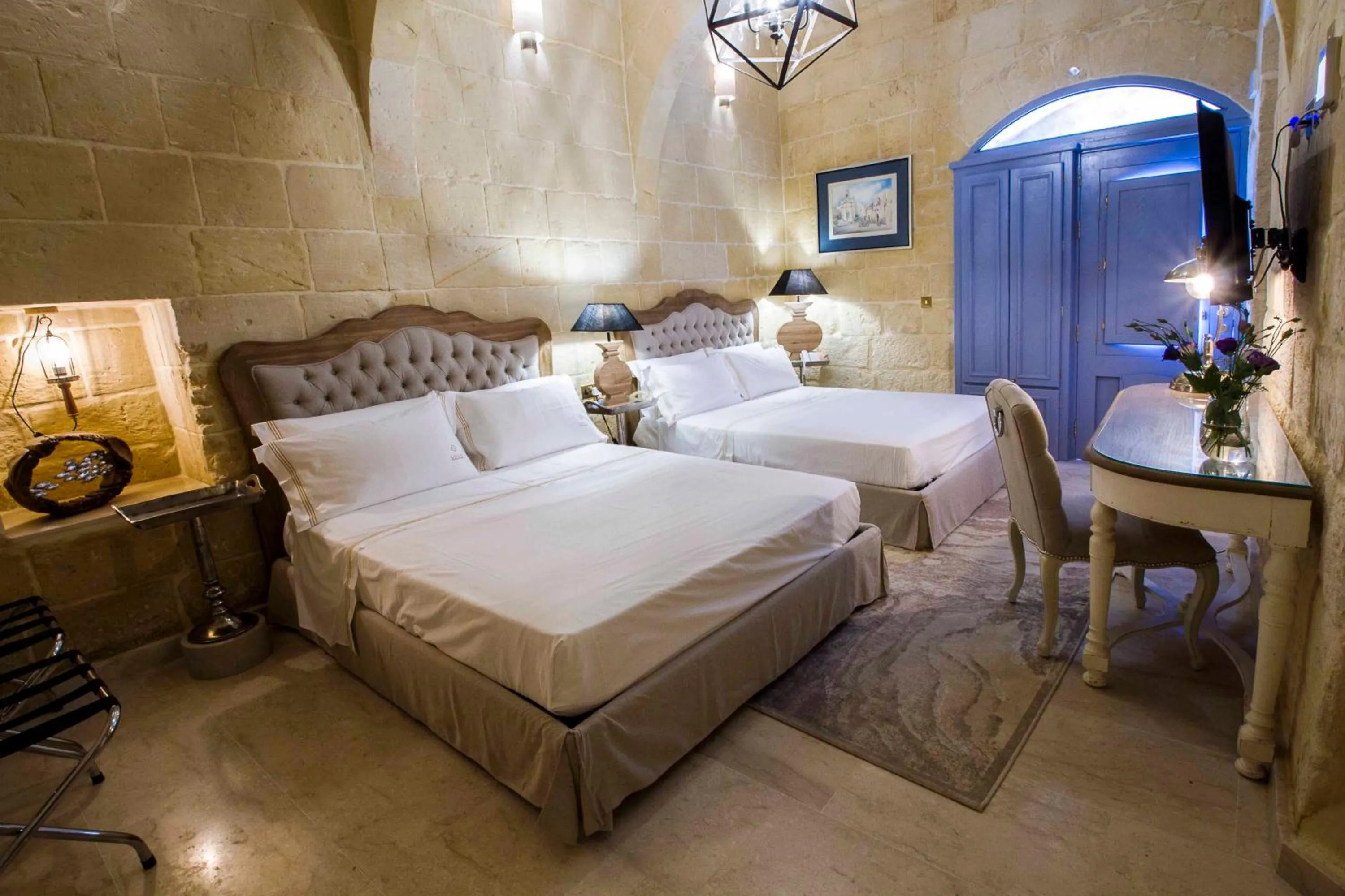 Bedroom, Bed in Lulu Boutique Hotel