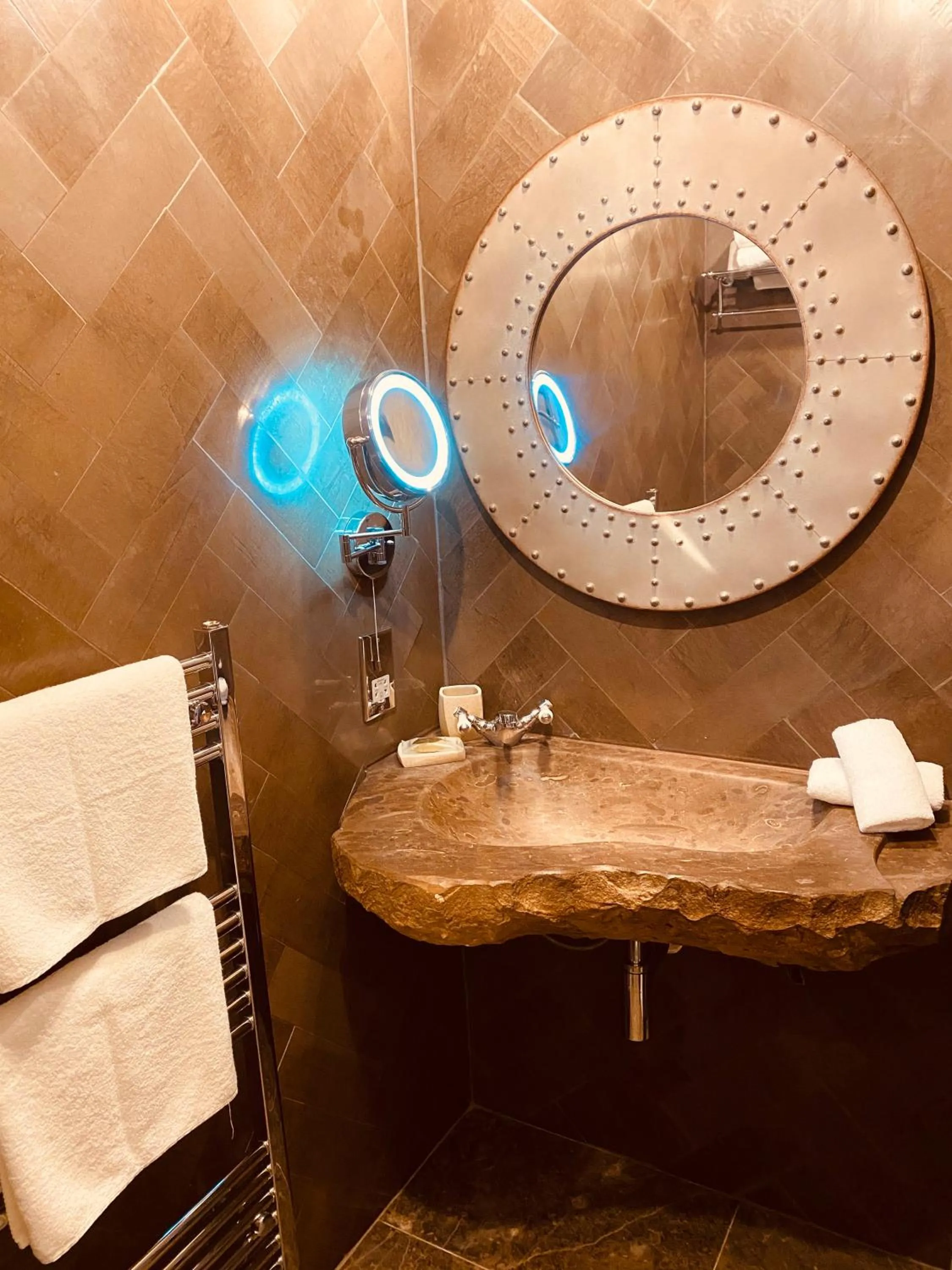 Bathroom in Lulu Boutique Hotel