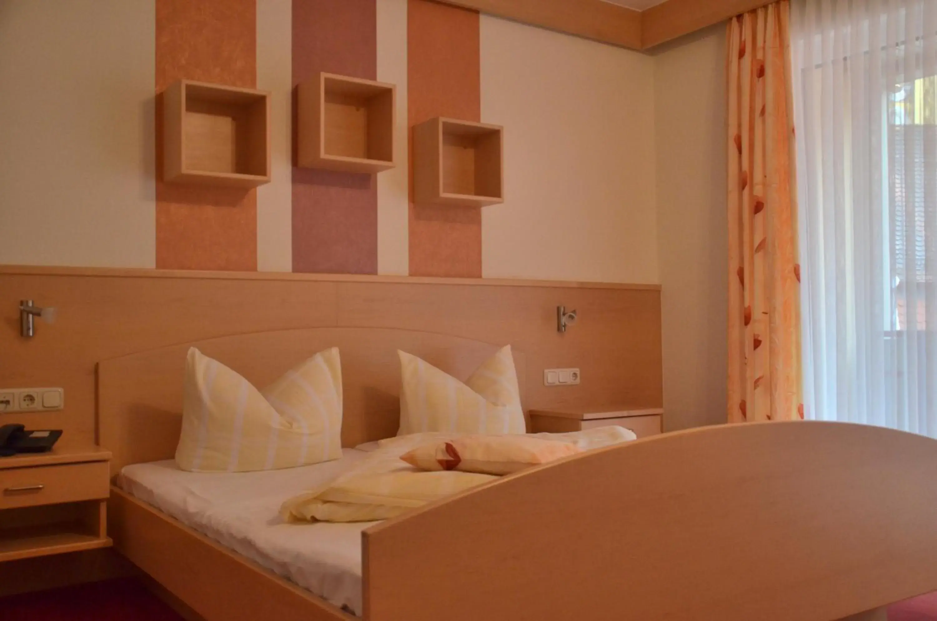 Double Room with Balcony - single occupancy in Hotel Königsteiner Hof Double Room with Balcony - single occupancy in Hotel Königsteiner Hof