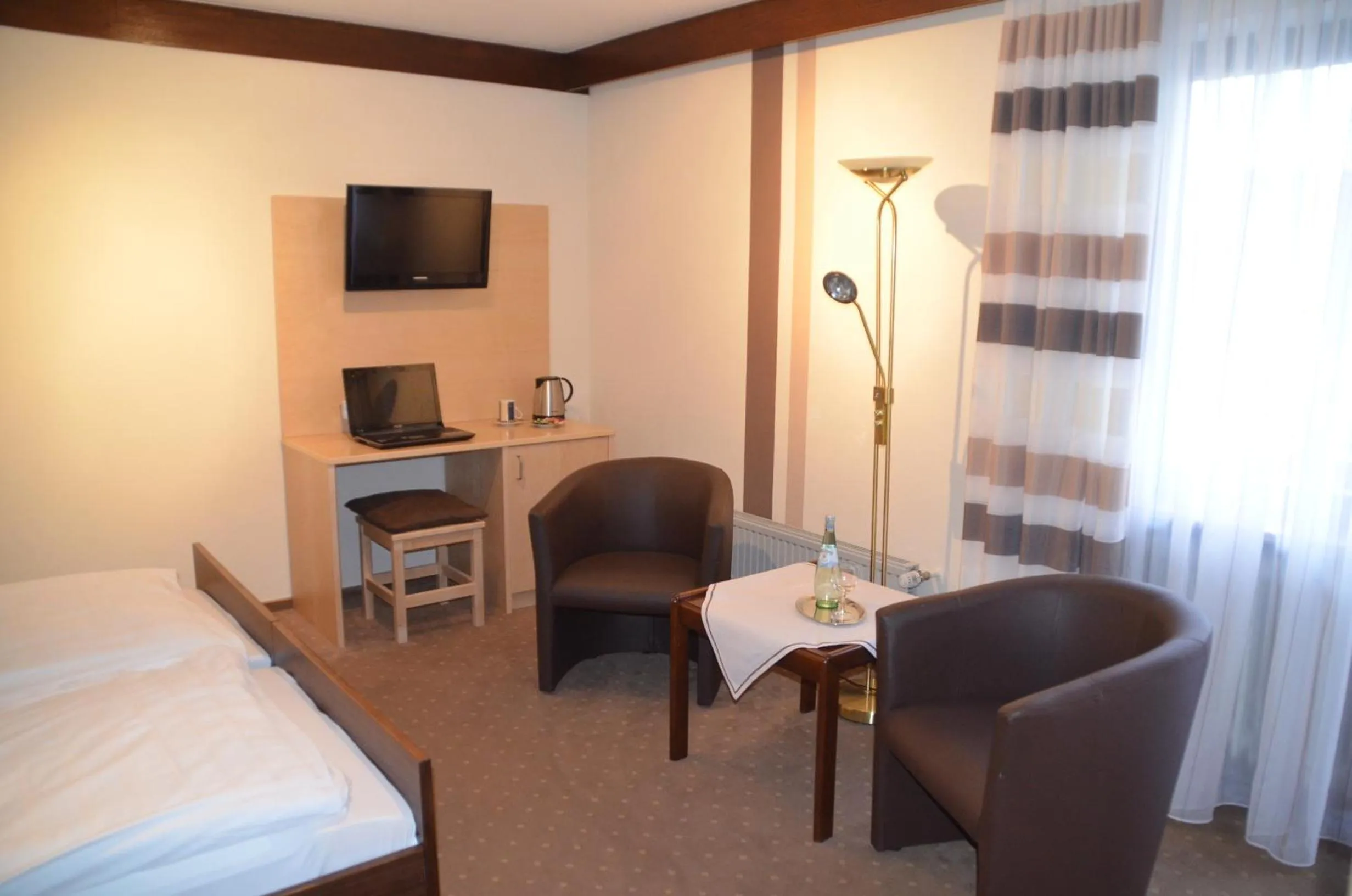 Bed in Hotel Königsteiner Hof