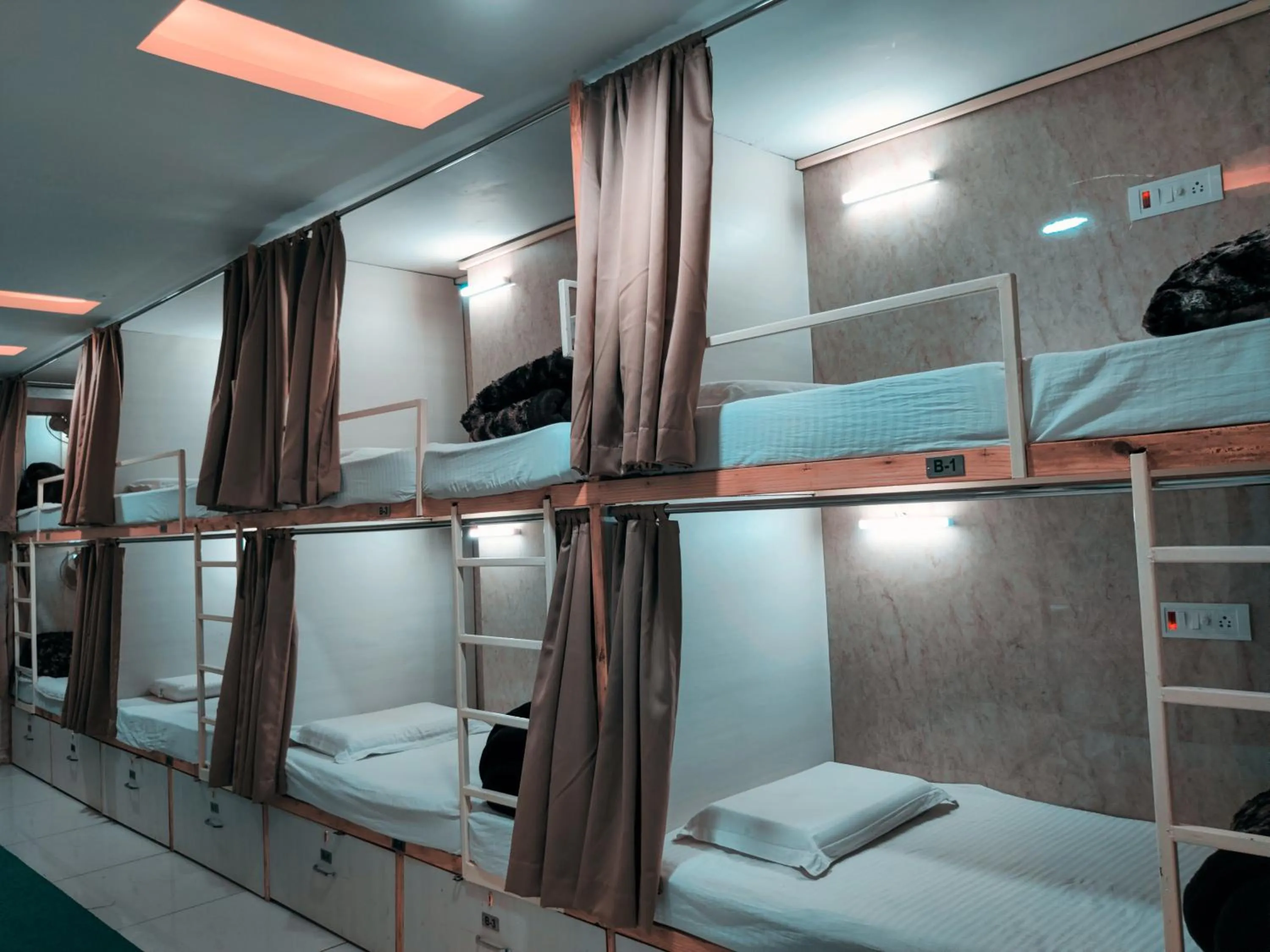 bunk bed, Bed in Hotel Orange Classic