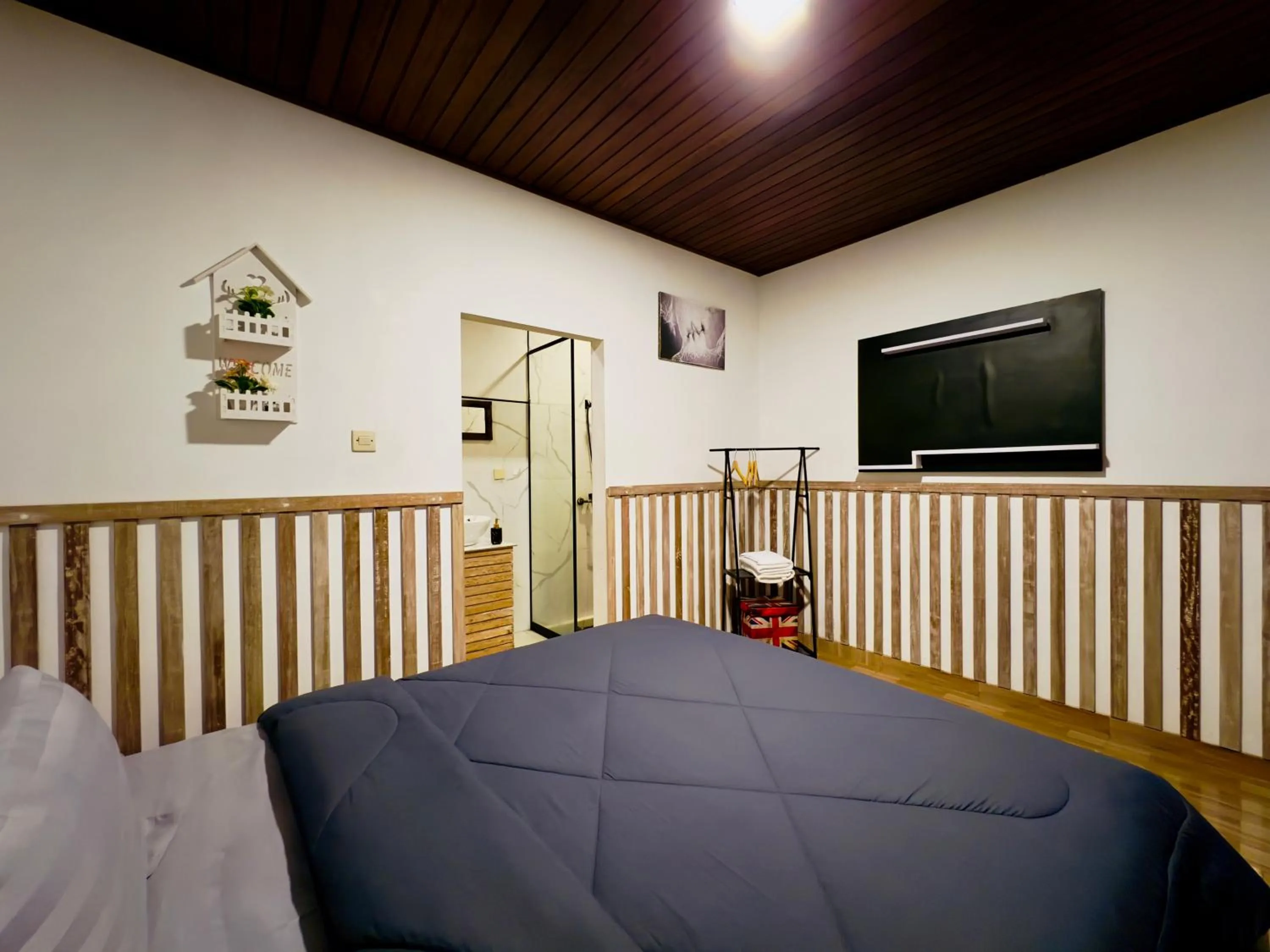 Bedroom, Bed in Tamalia House