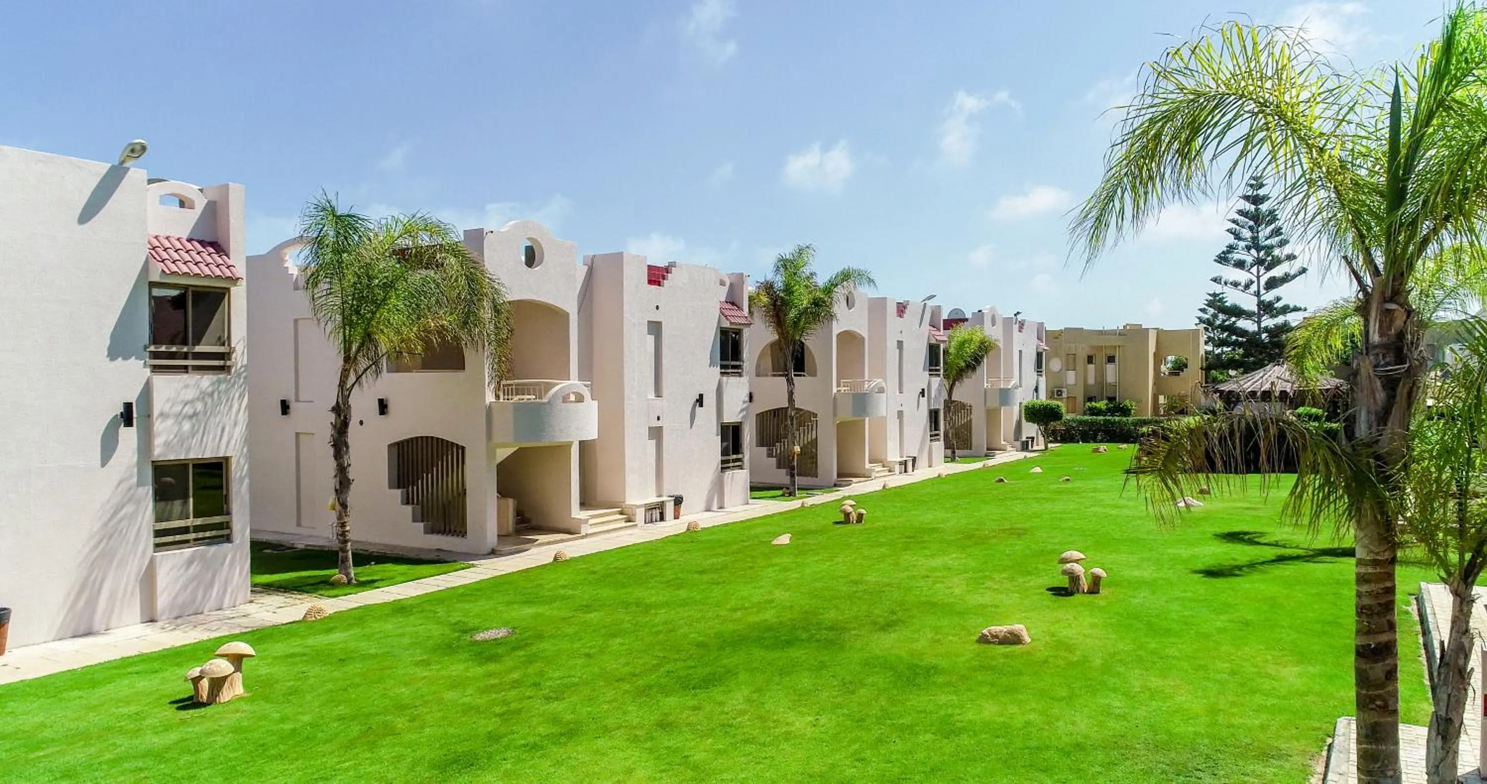 Garden view in Green Leaves Hotel