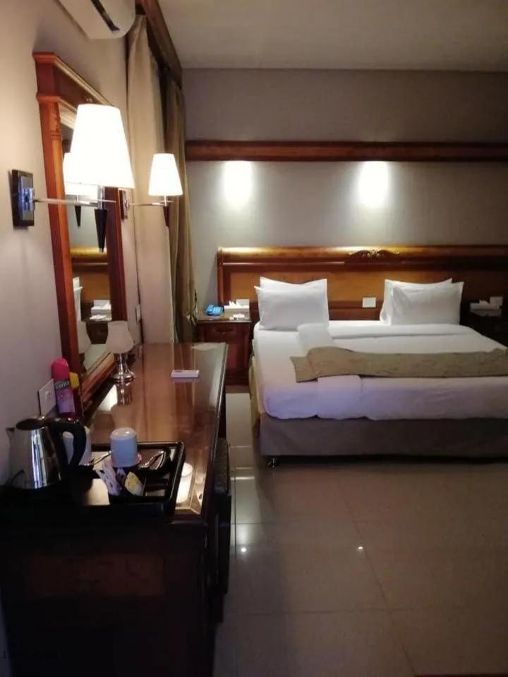 Living room in Green Leaves Hotel