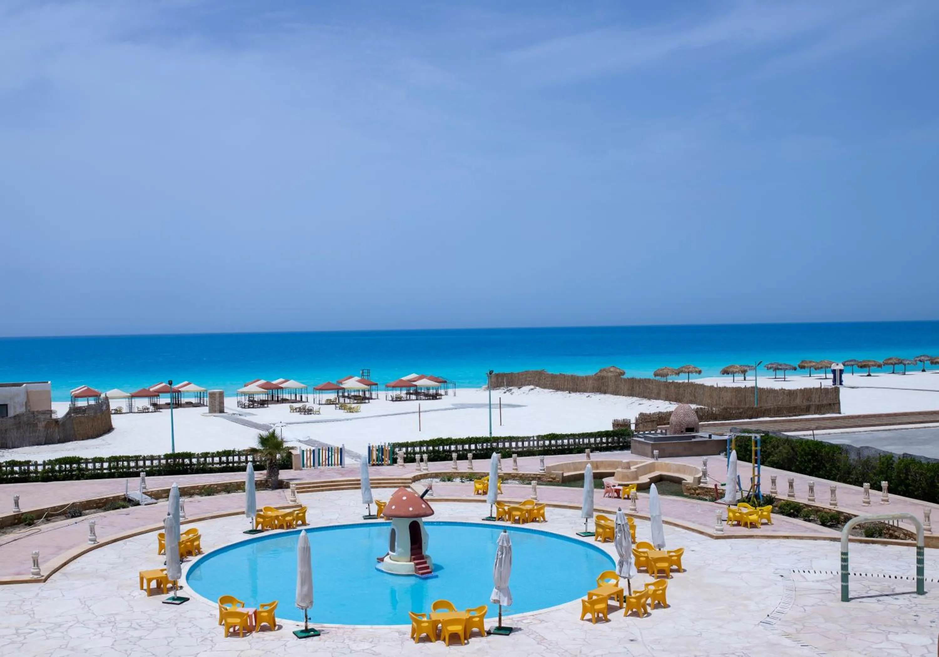 Beach in Green Leaves Hotel