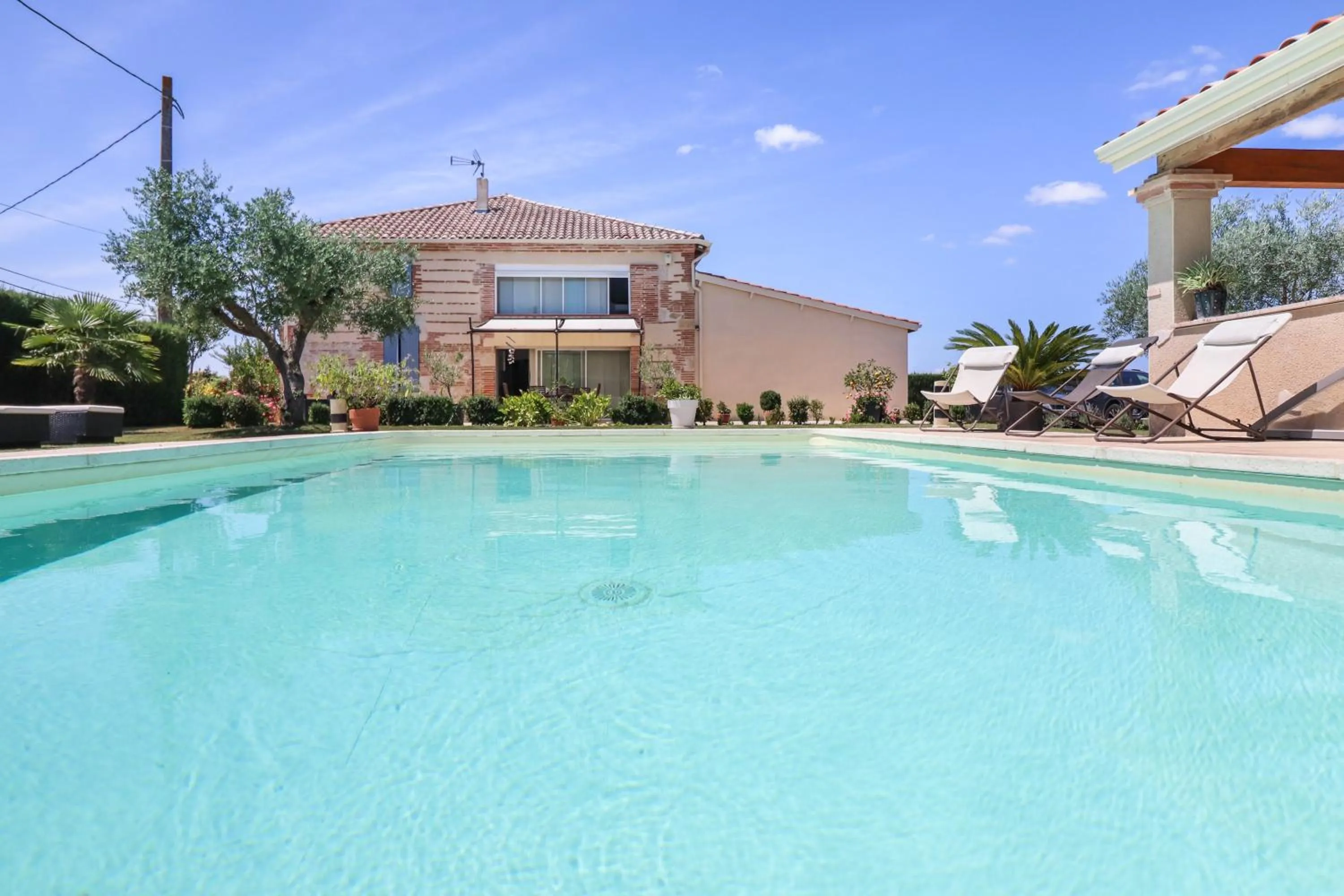 Swimming pool in L'OUSTAL D'ADELE proche Canal du Midi et Moissac