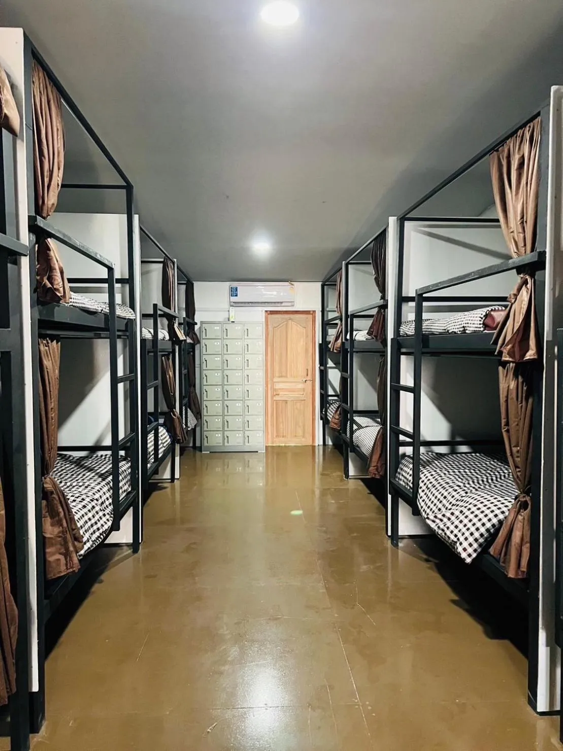 Bed in Pai circus hostel