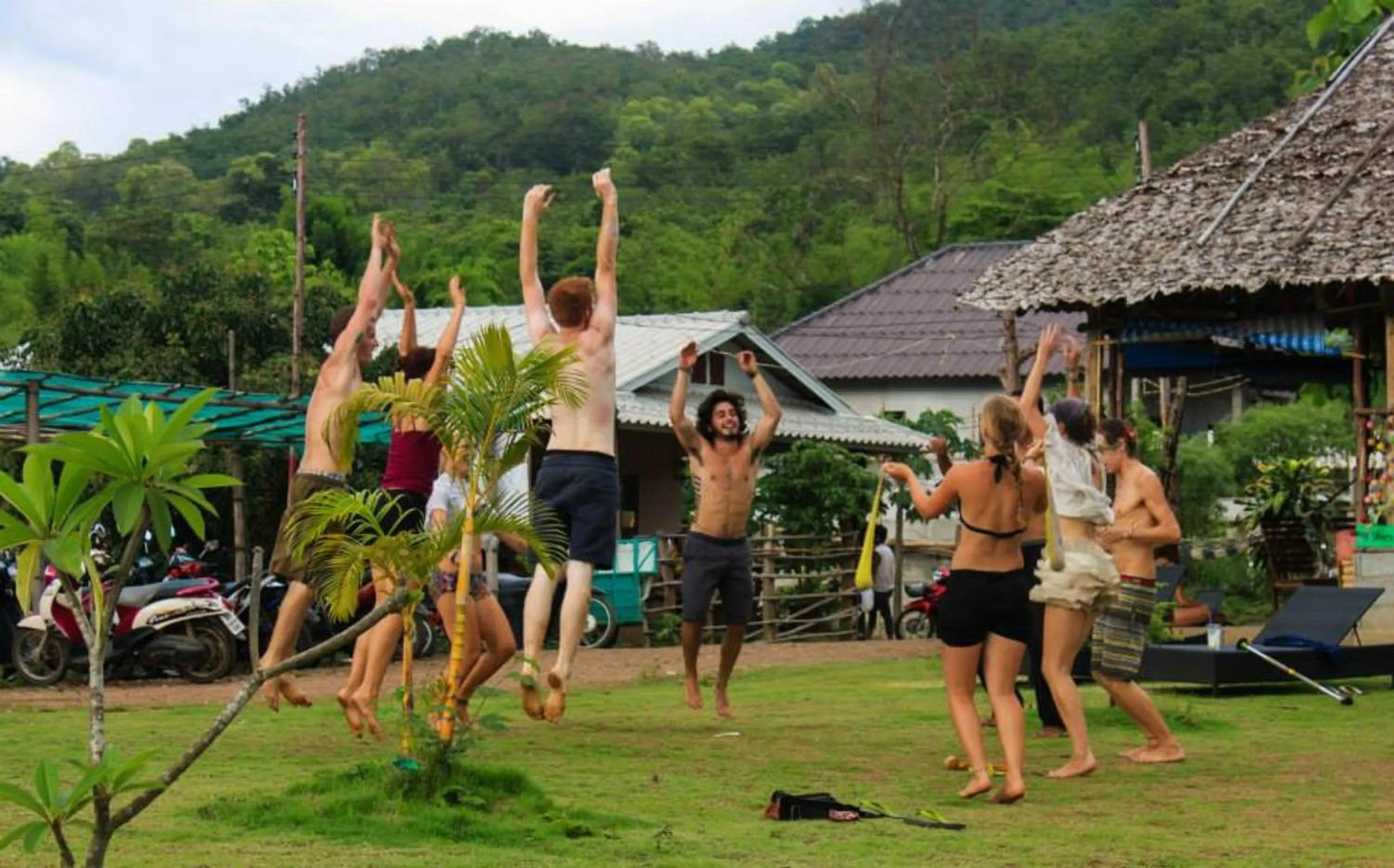 People in Pai circus hostel
