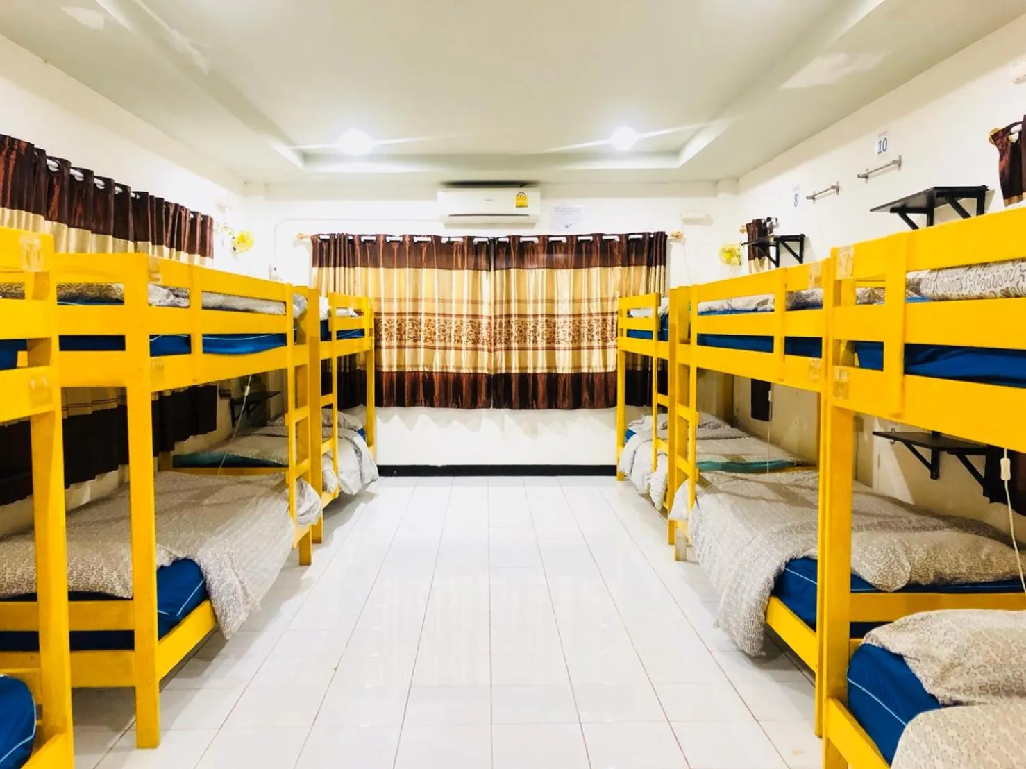 Bed in Pai circus hostel