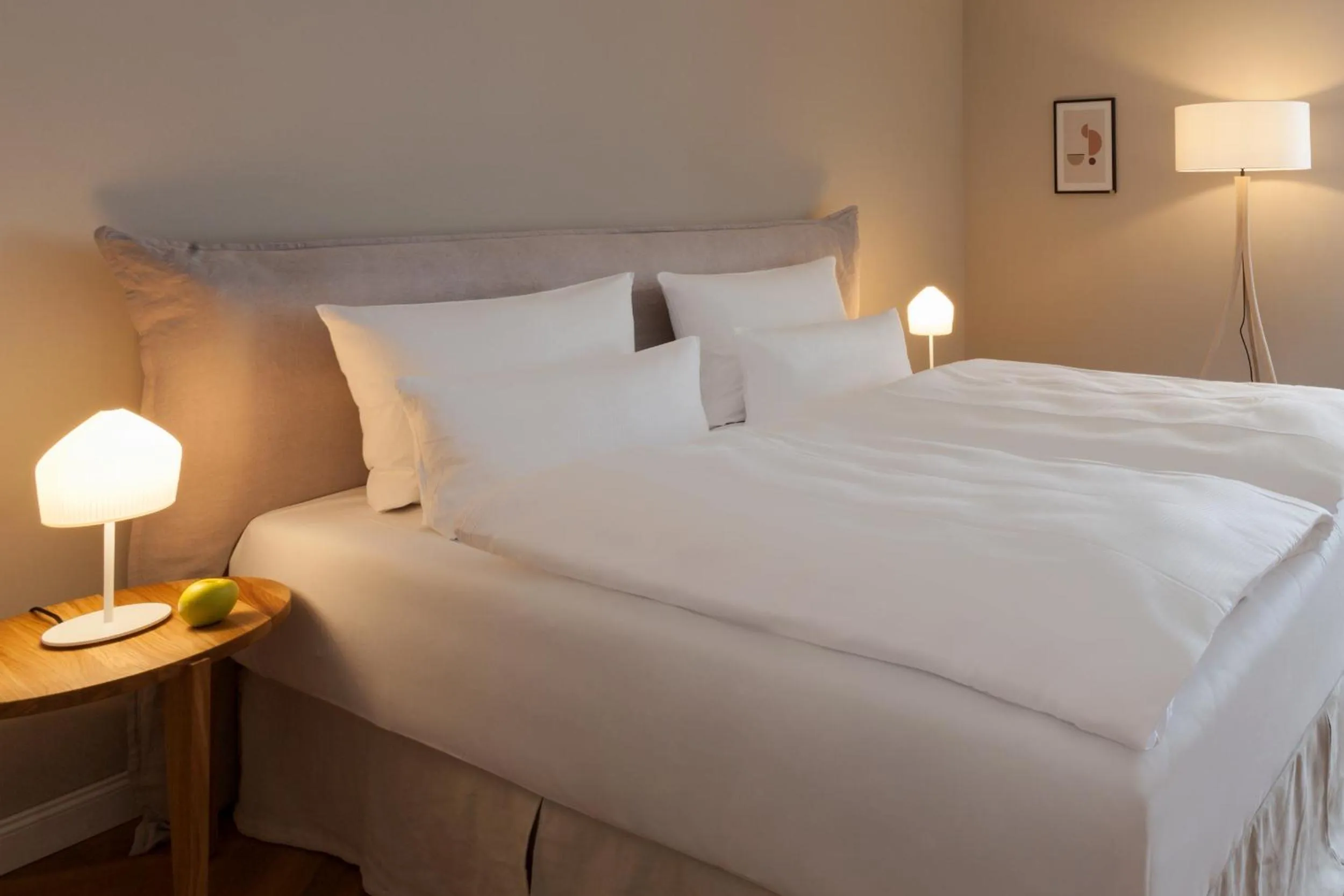 Photo of the whole room, Bed in Vju Hotel Rügen