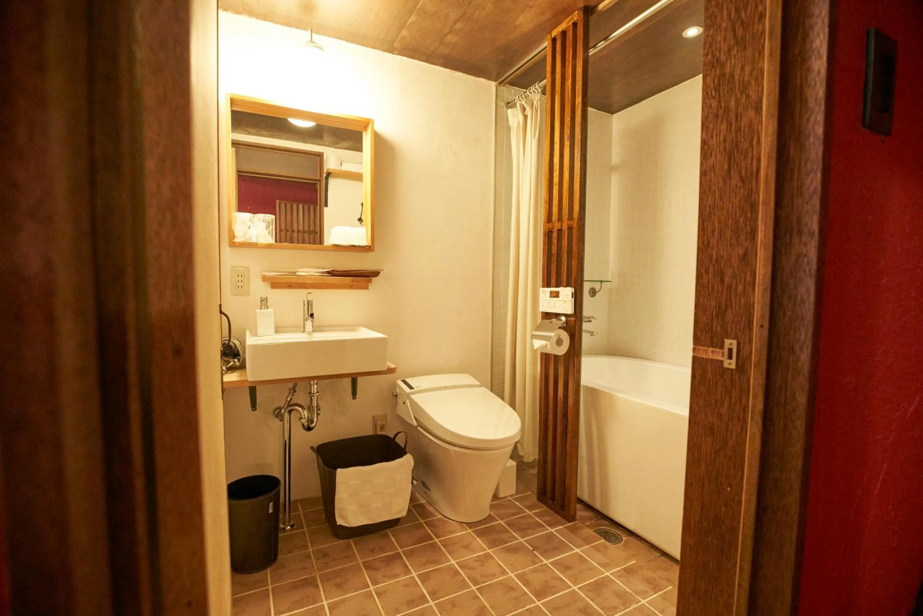 Bathroom in HOTEL Clam Chowder