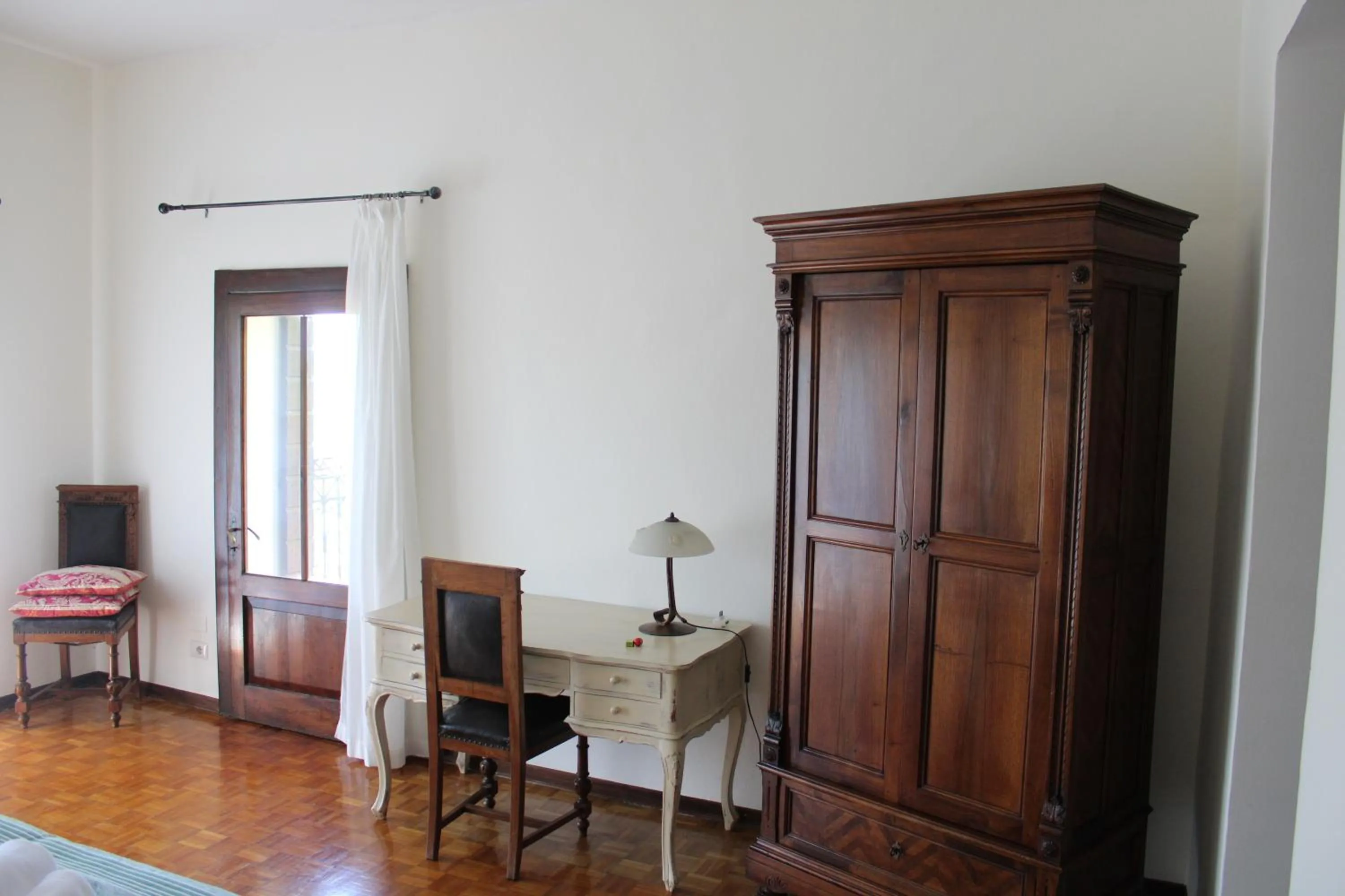 Photo of the whole room in Villa Flangini