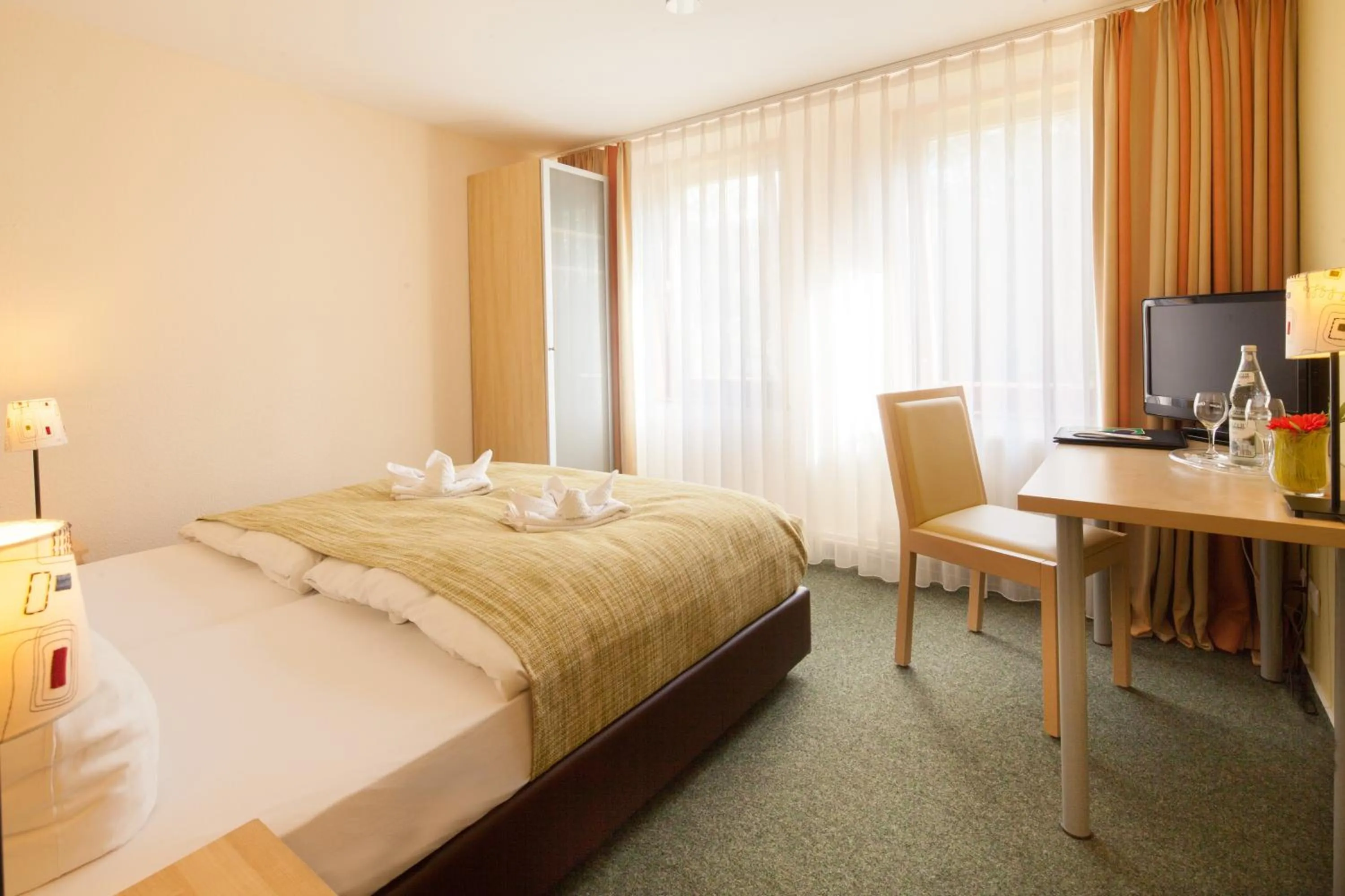 Photo of the whole room, Bed in Altes Forsthaus Braunlage