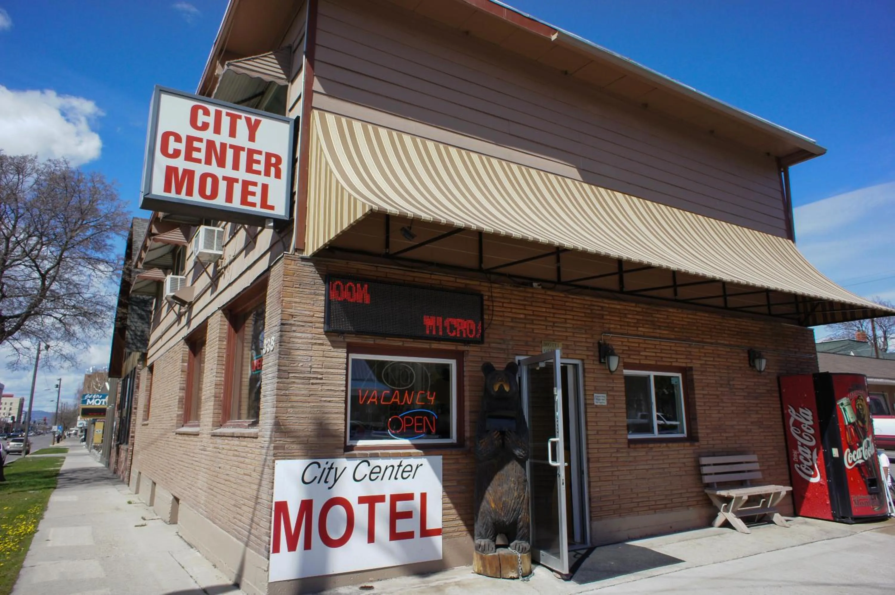 Facade/entrance in City Center Motel