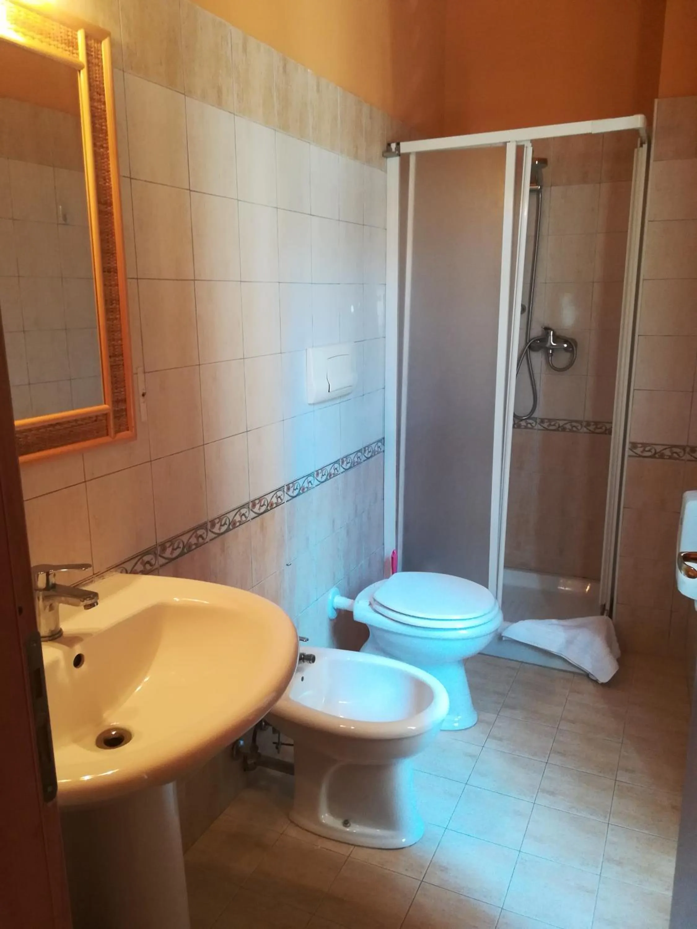 Bathroom in B&B A Due Passi dal Mare