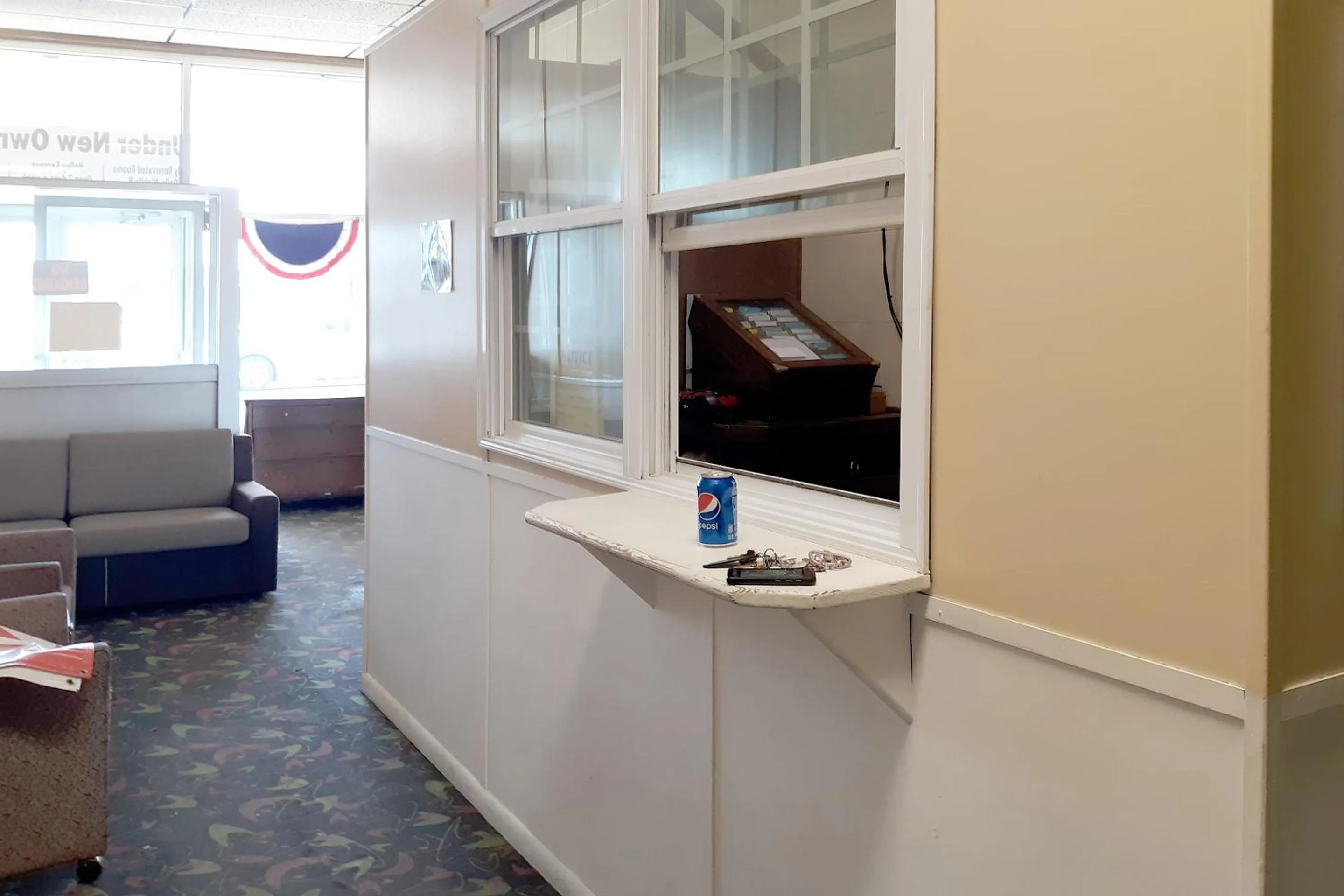 Lobby or reception in OYO Hotel Bradford Main St PA