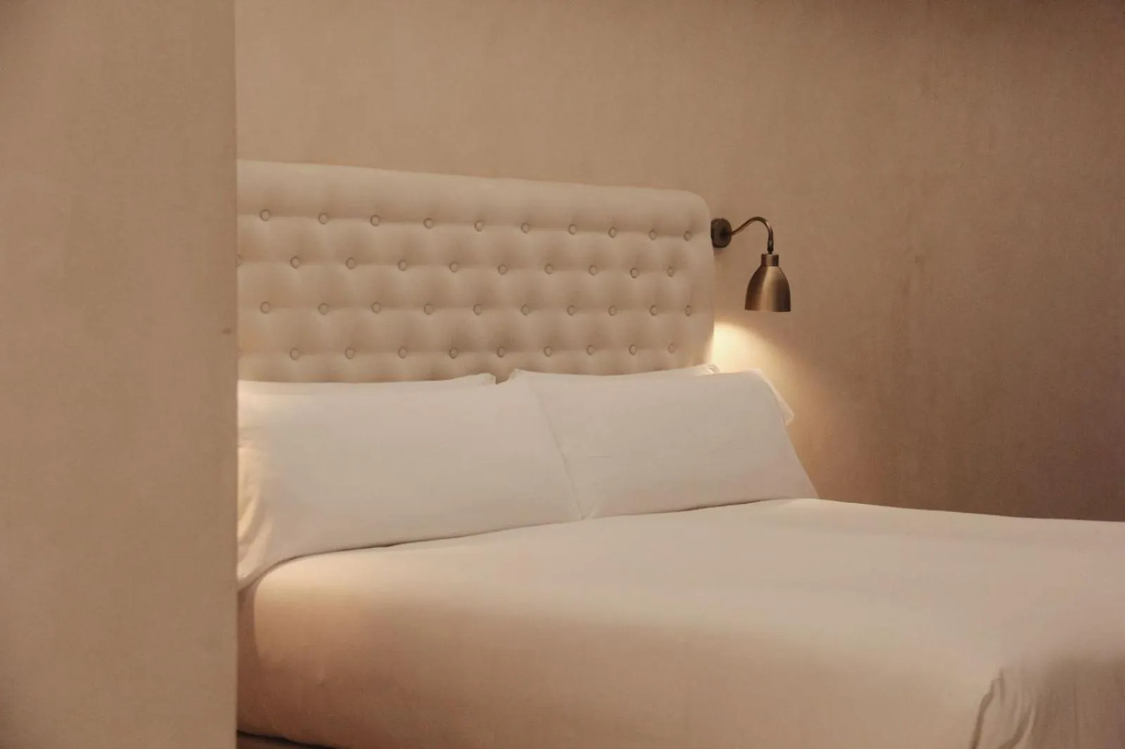 Bed in Hotel Palau Macelli & Spa