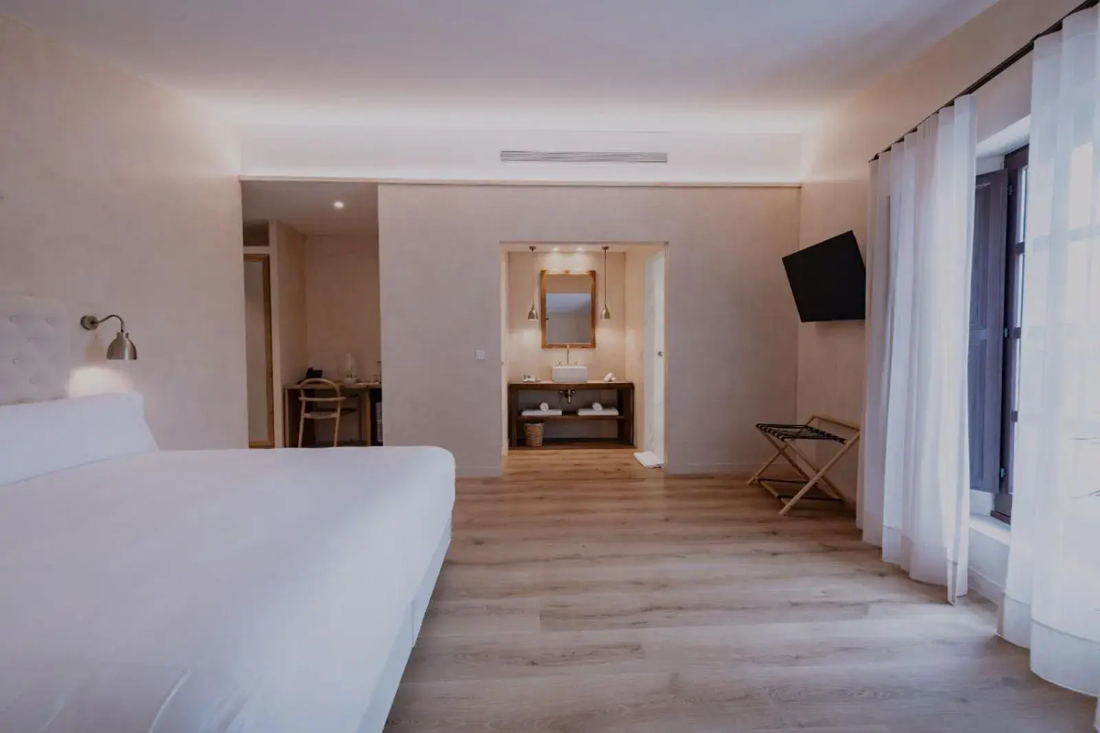 Superior Double Room in Hotel Palau Macelli & Spa Superior Double Room in Hotel Palau Macelli & Spa