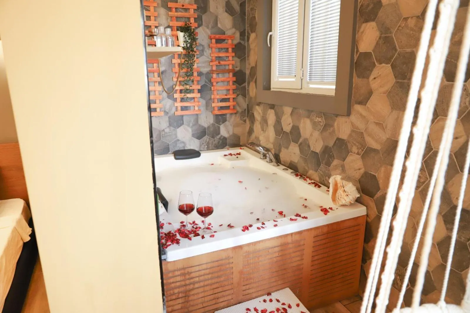 Spa and wellness centre/facilities in BetaS GuestHouse