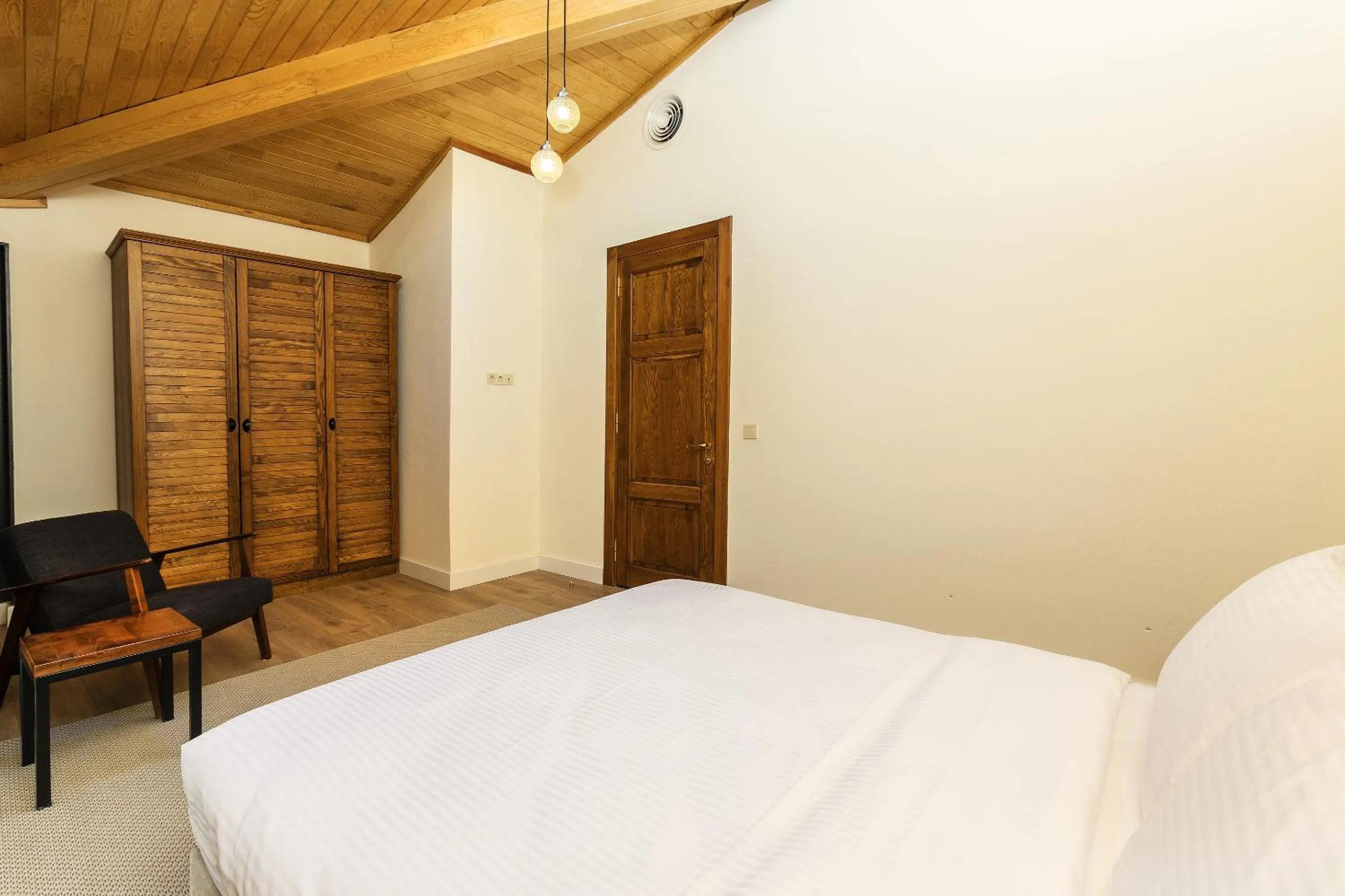 Bed in The Nomad Inn Old City İstanbul