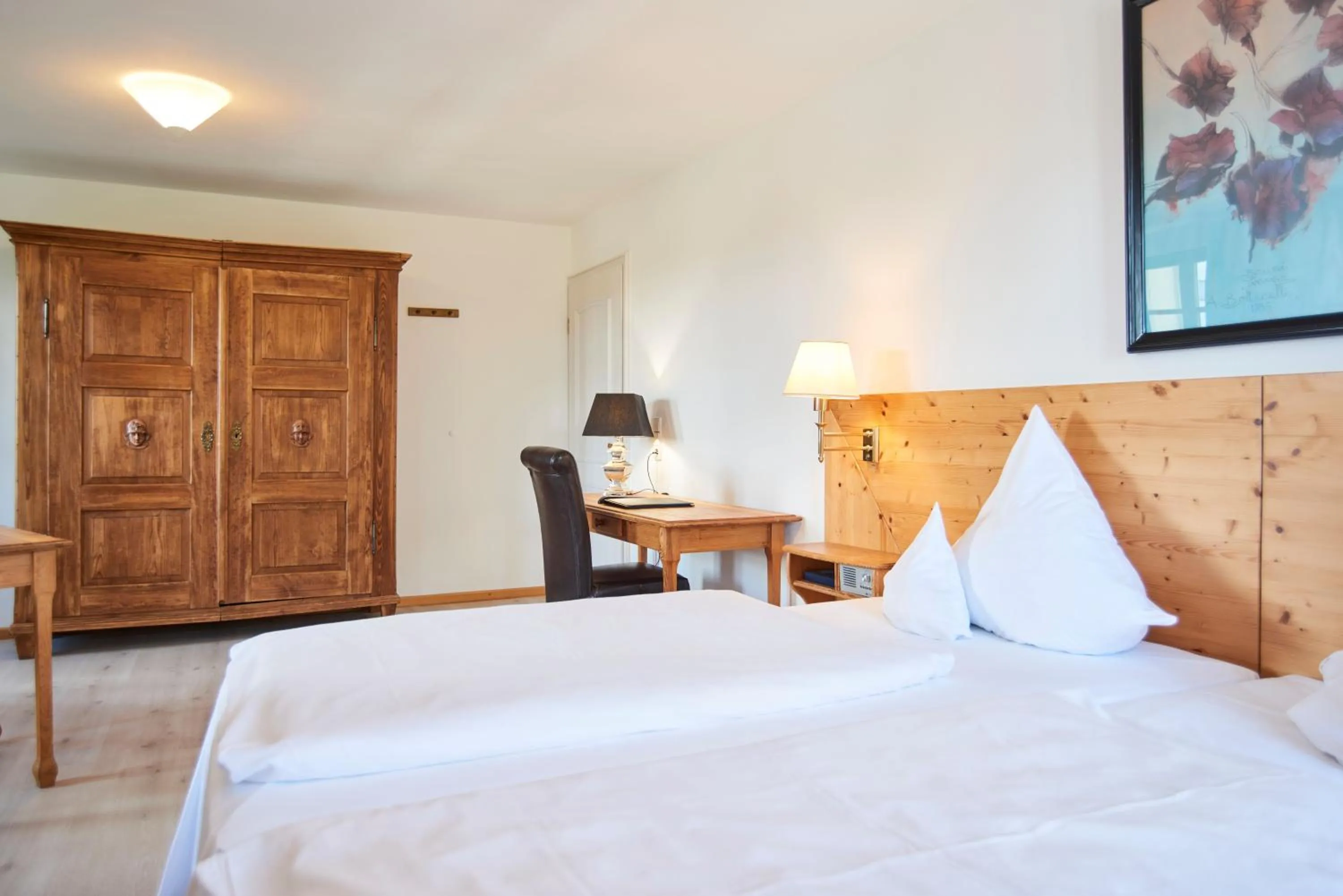 Photo of the whole room, Bed in Hotel Restaurant Adler