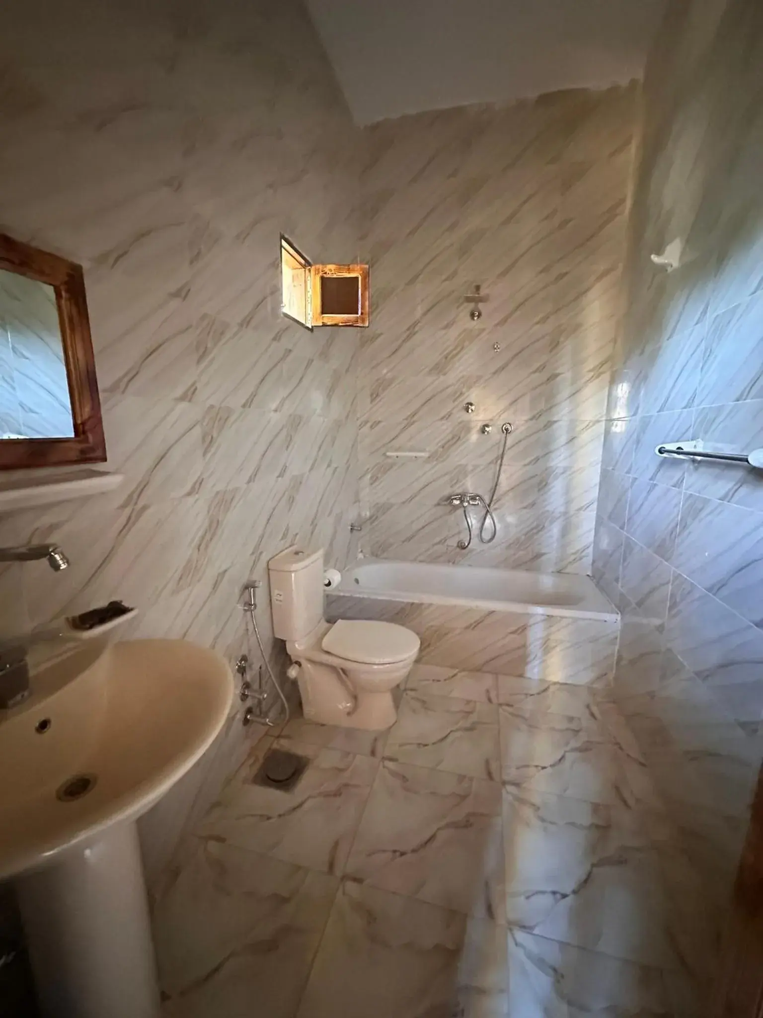 Quadruple Room with Balcony in Nour El Waha Hotel Quadruple Room with Balcony in Nour El Waha Hotel