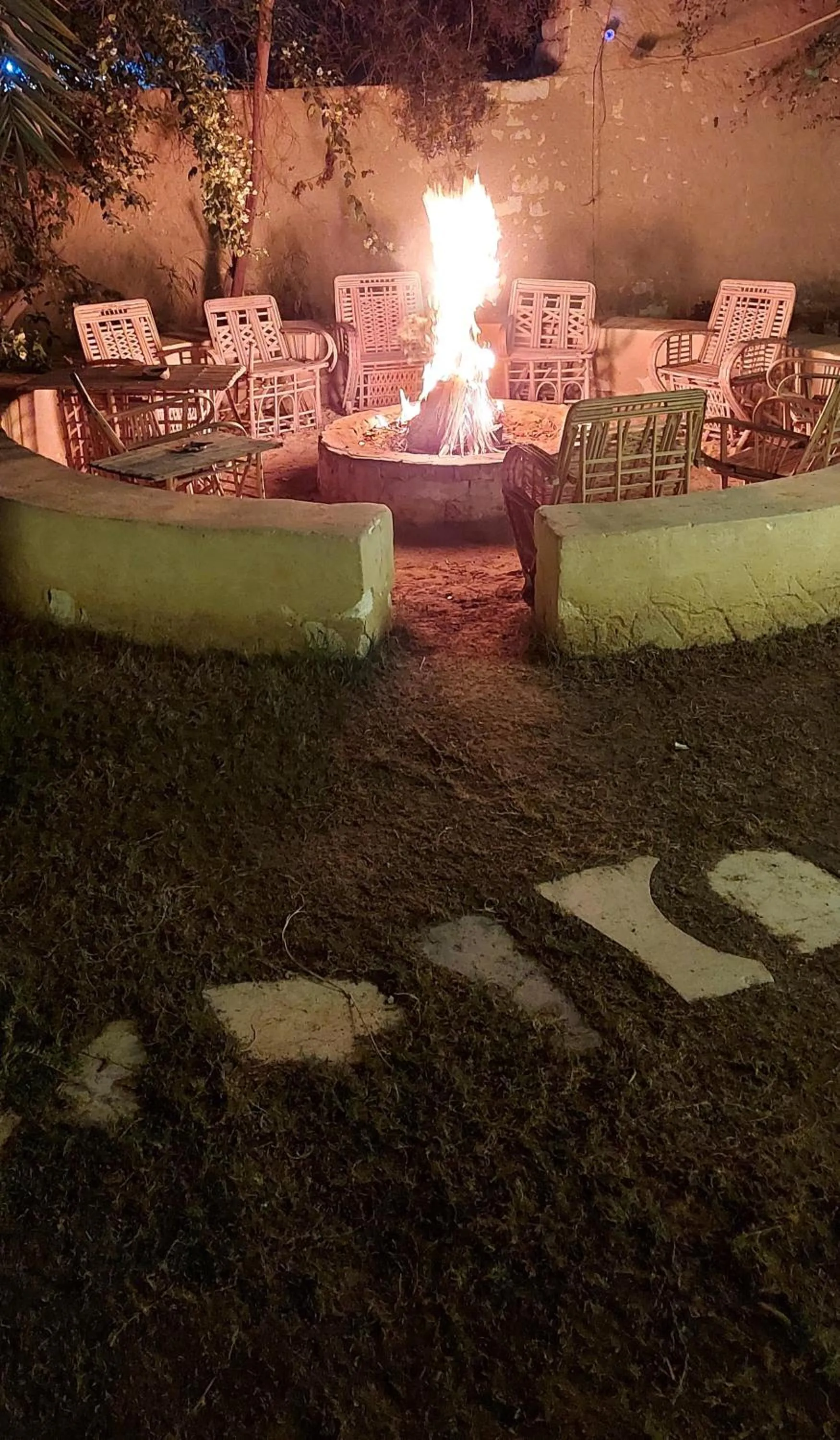 Restaurant/places to eat in Nour El Waha Hotel