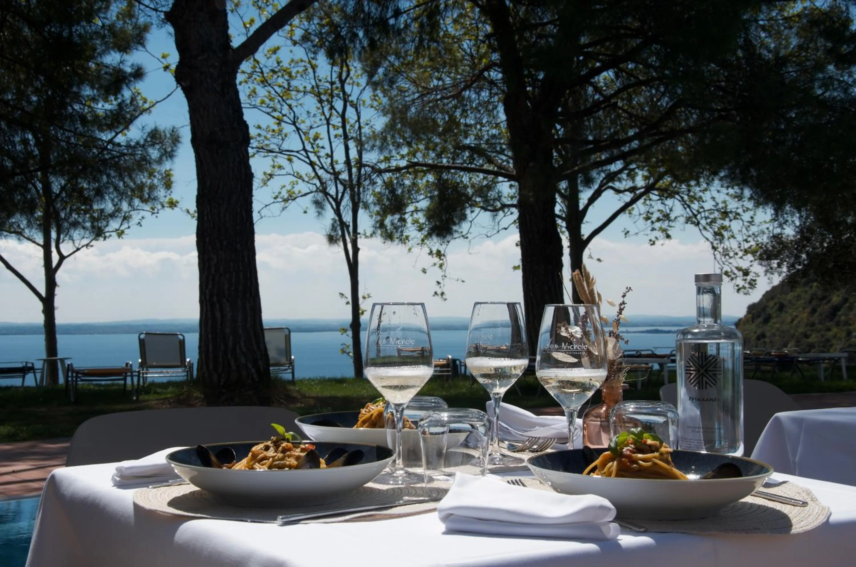 Restaurant/places to eat in Residence San Michele